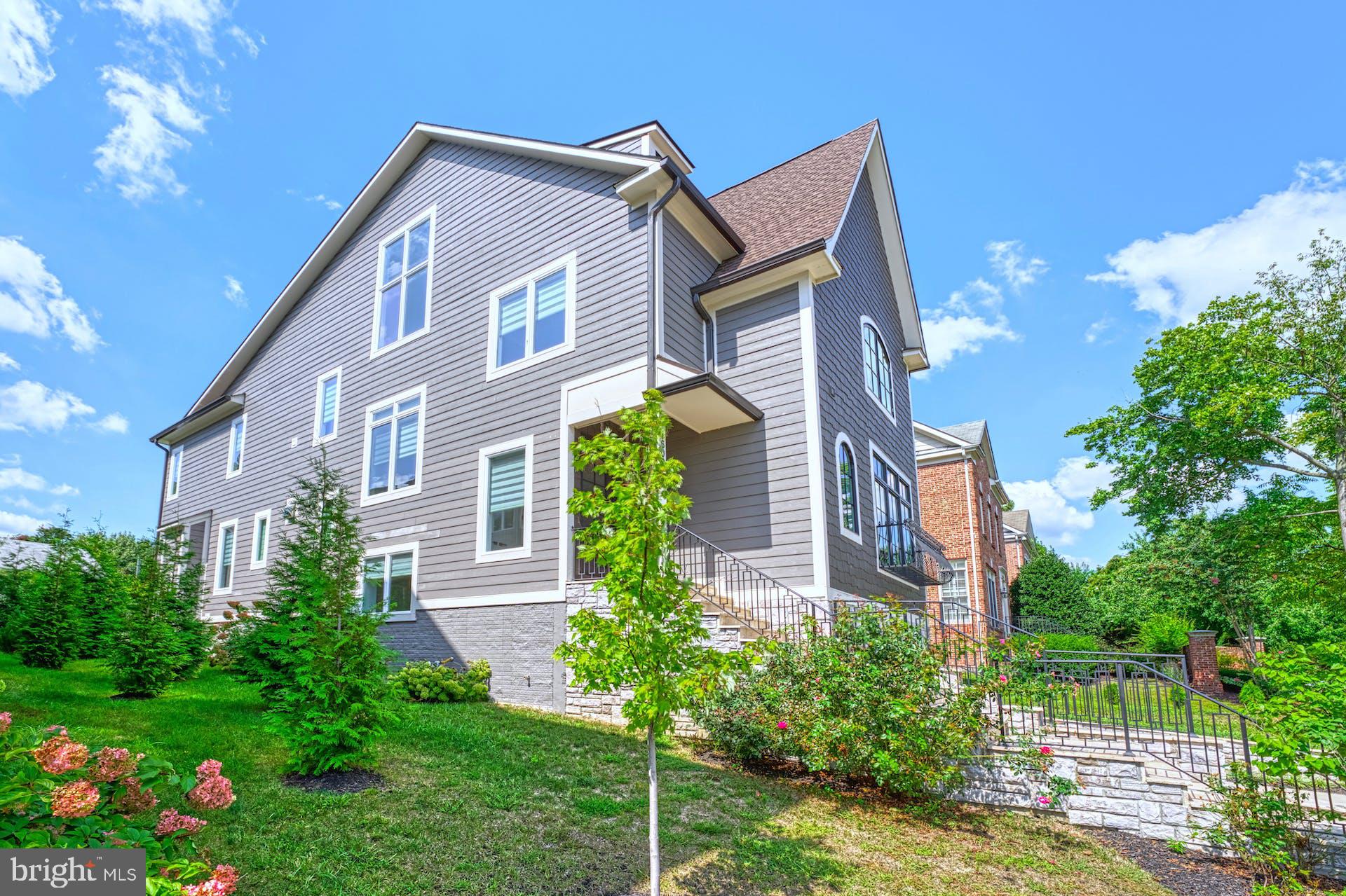 1600 GREAT FALLS STREET