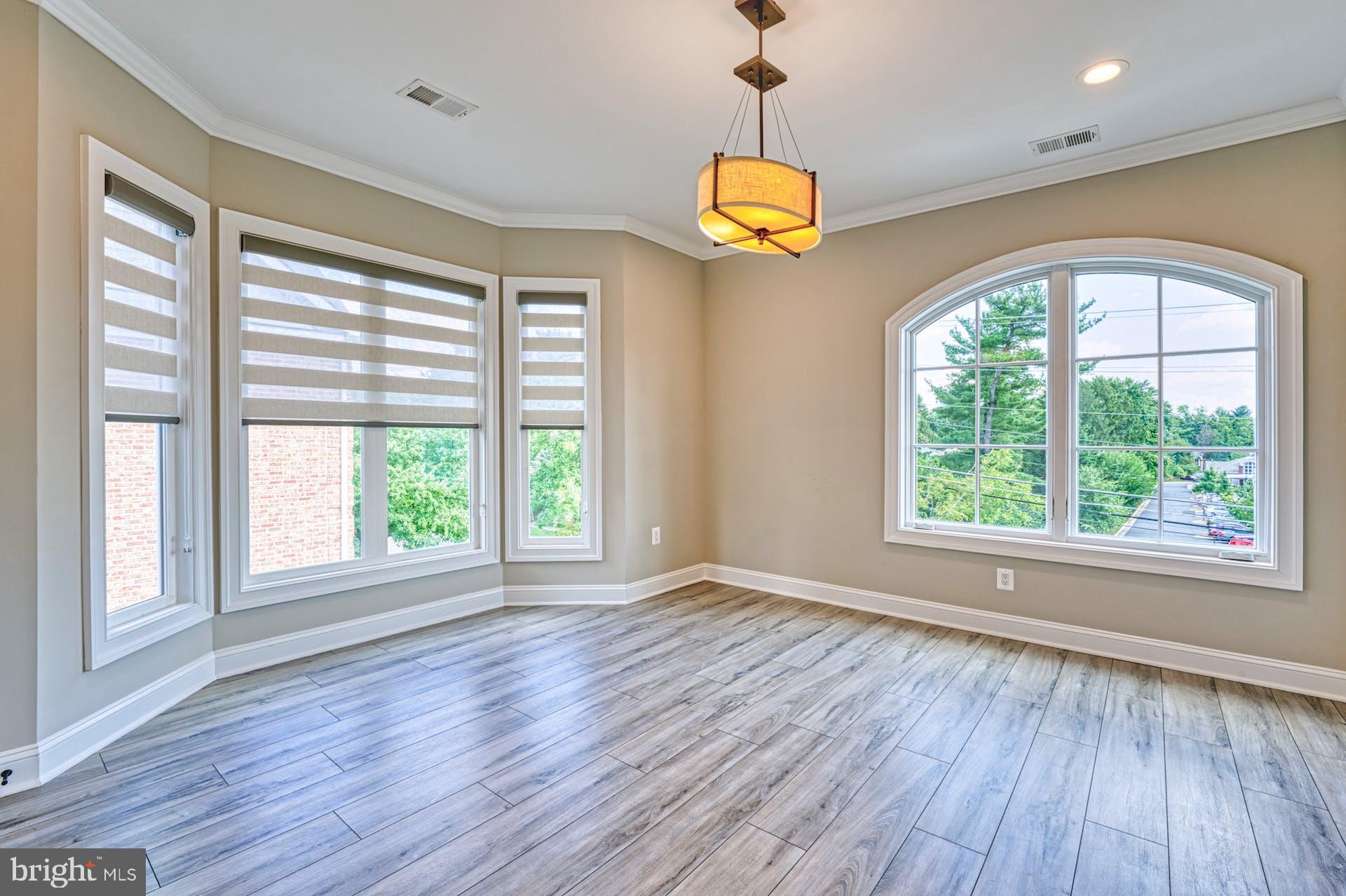 1600 GREAT FALLS STREET