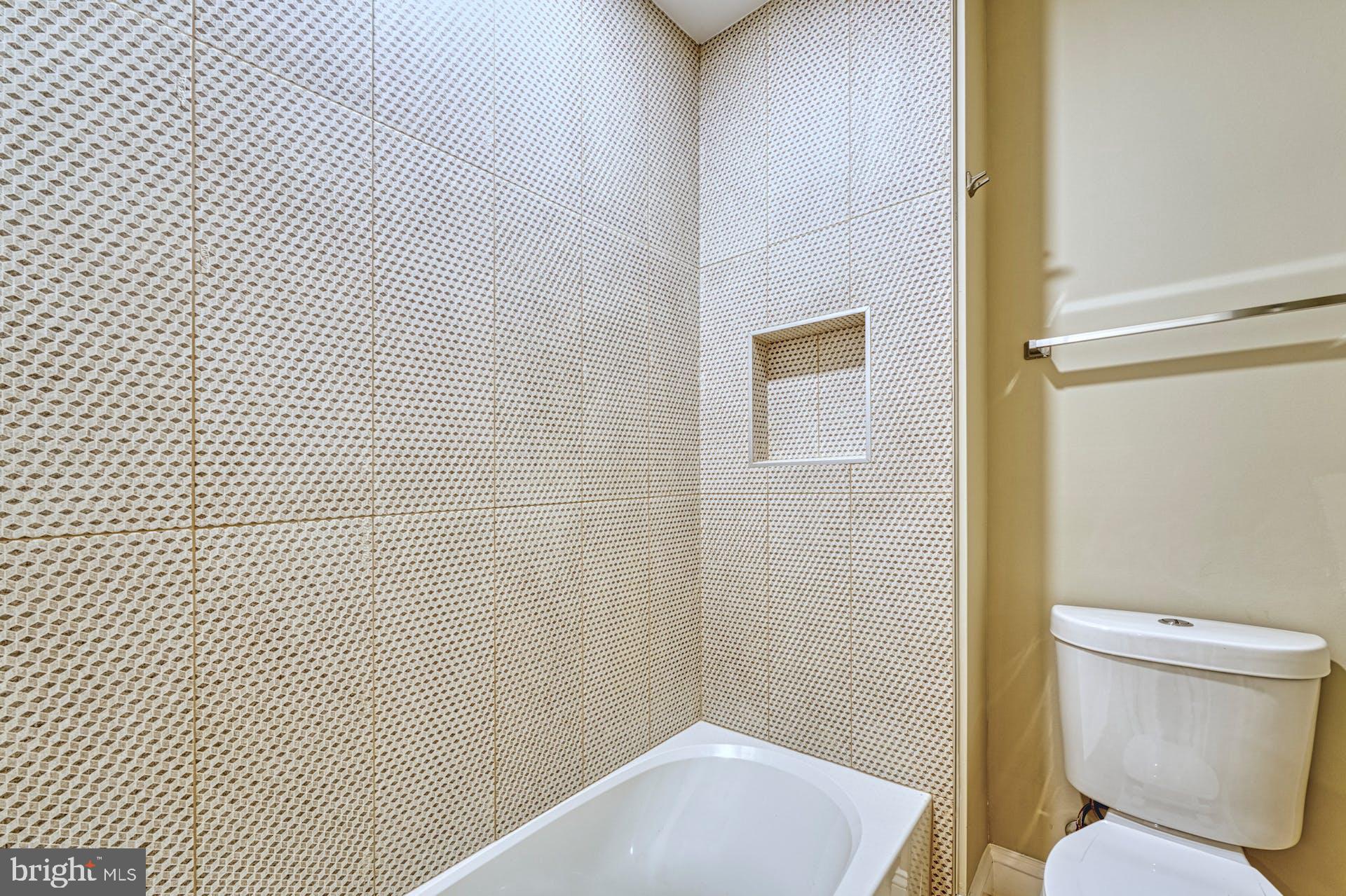 1600 GREAT FALLS STREET