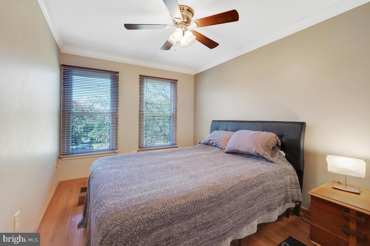 9207 ROBIN LYNN COURT