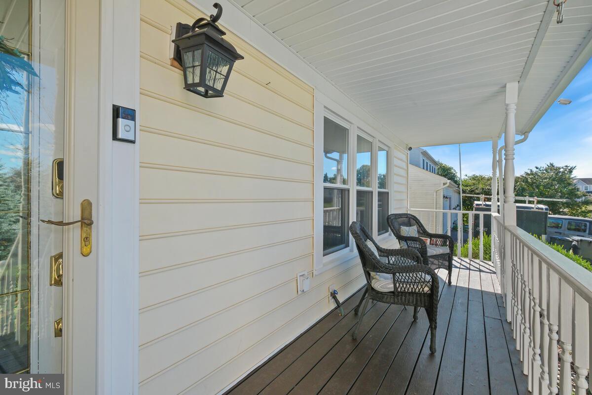 9207 ROBIN LYNN COURT