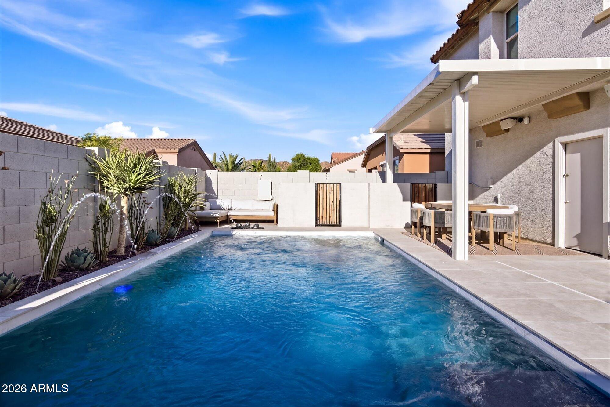 3244 W GRAN PARADISO Drive
