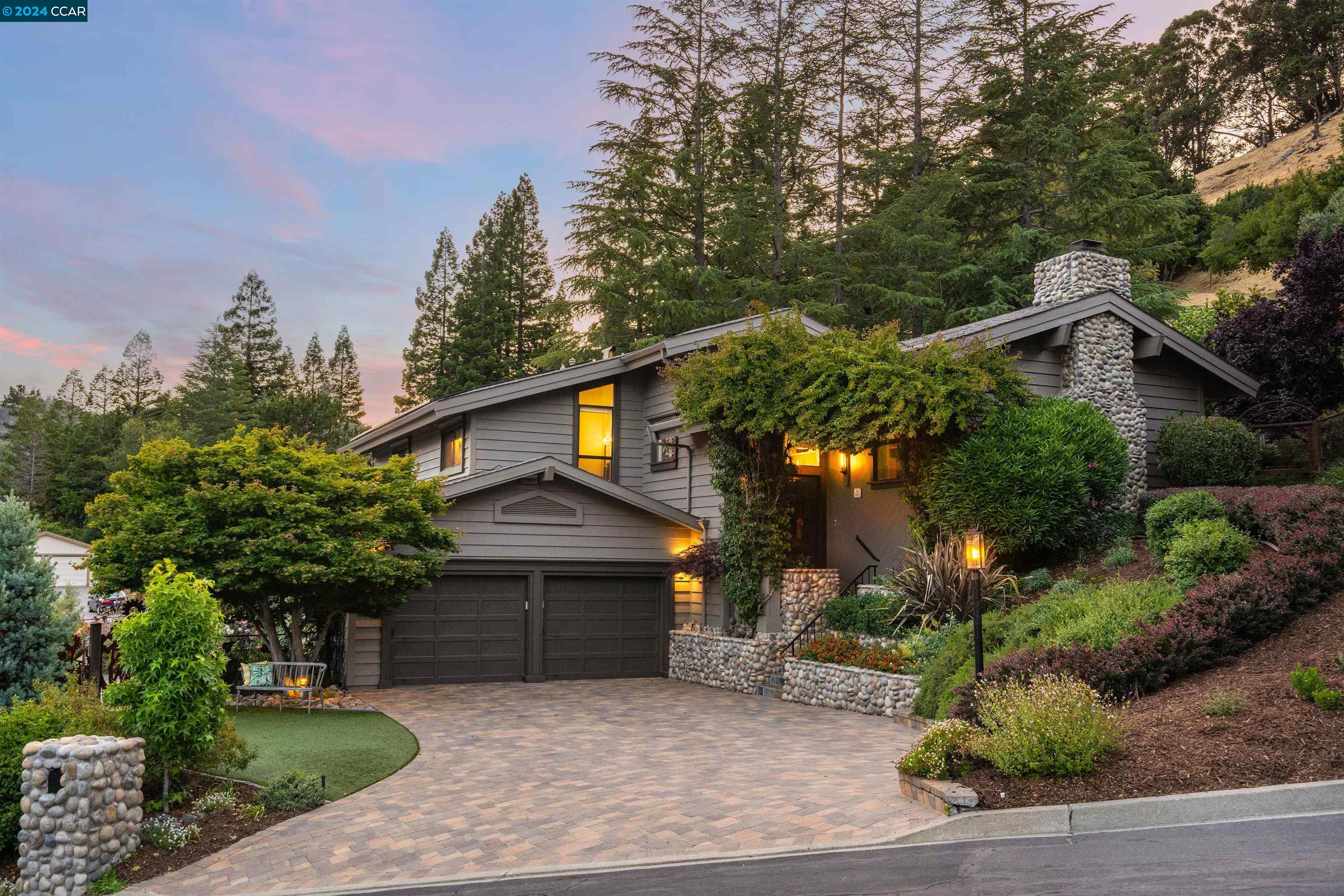 1280 Summit Road