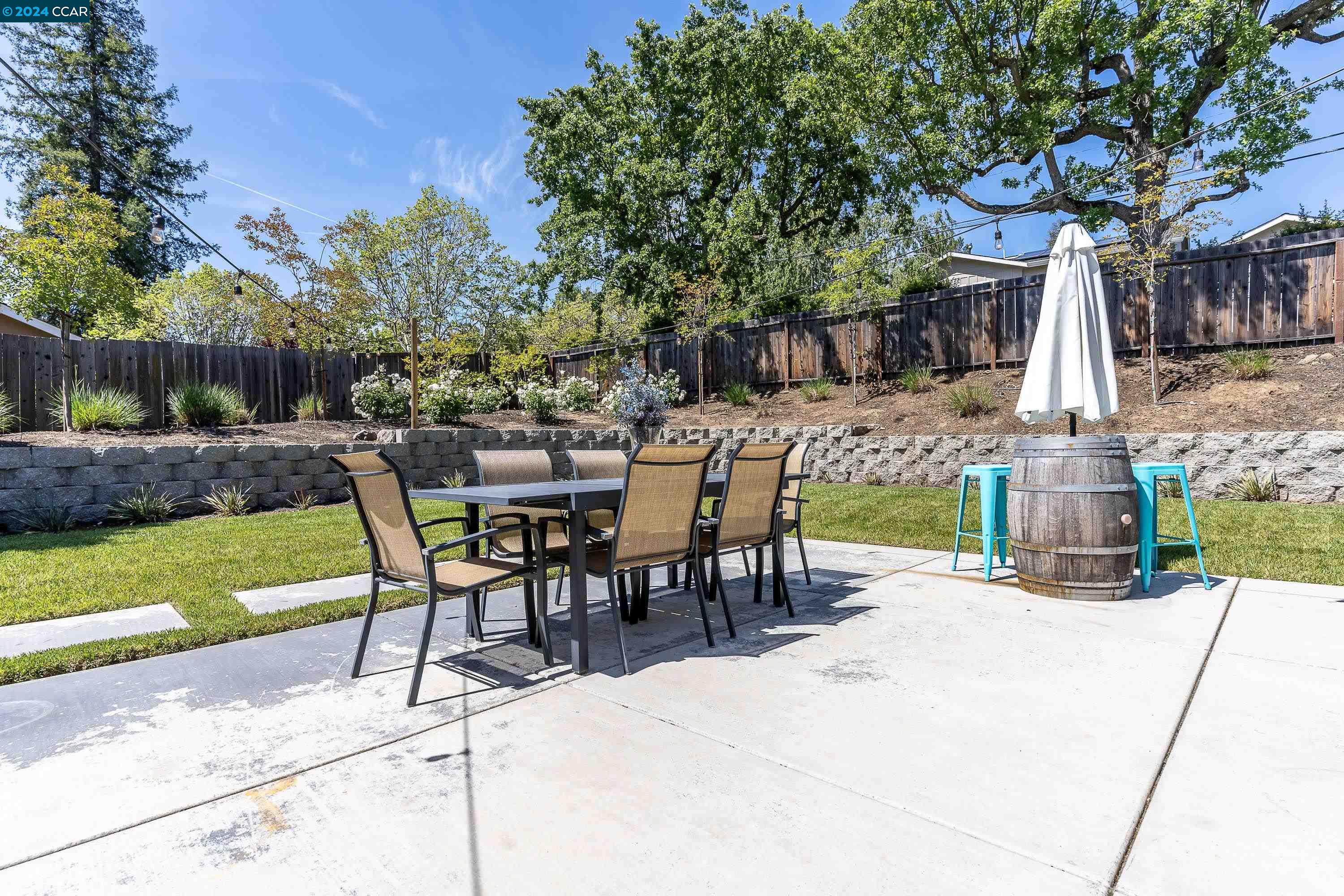 747 Hamilton Dr