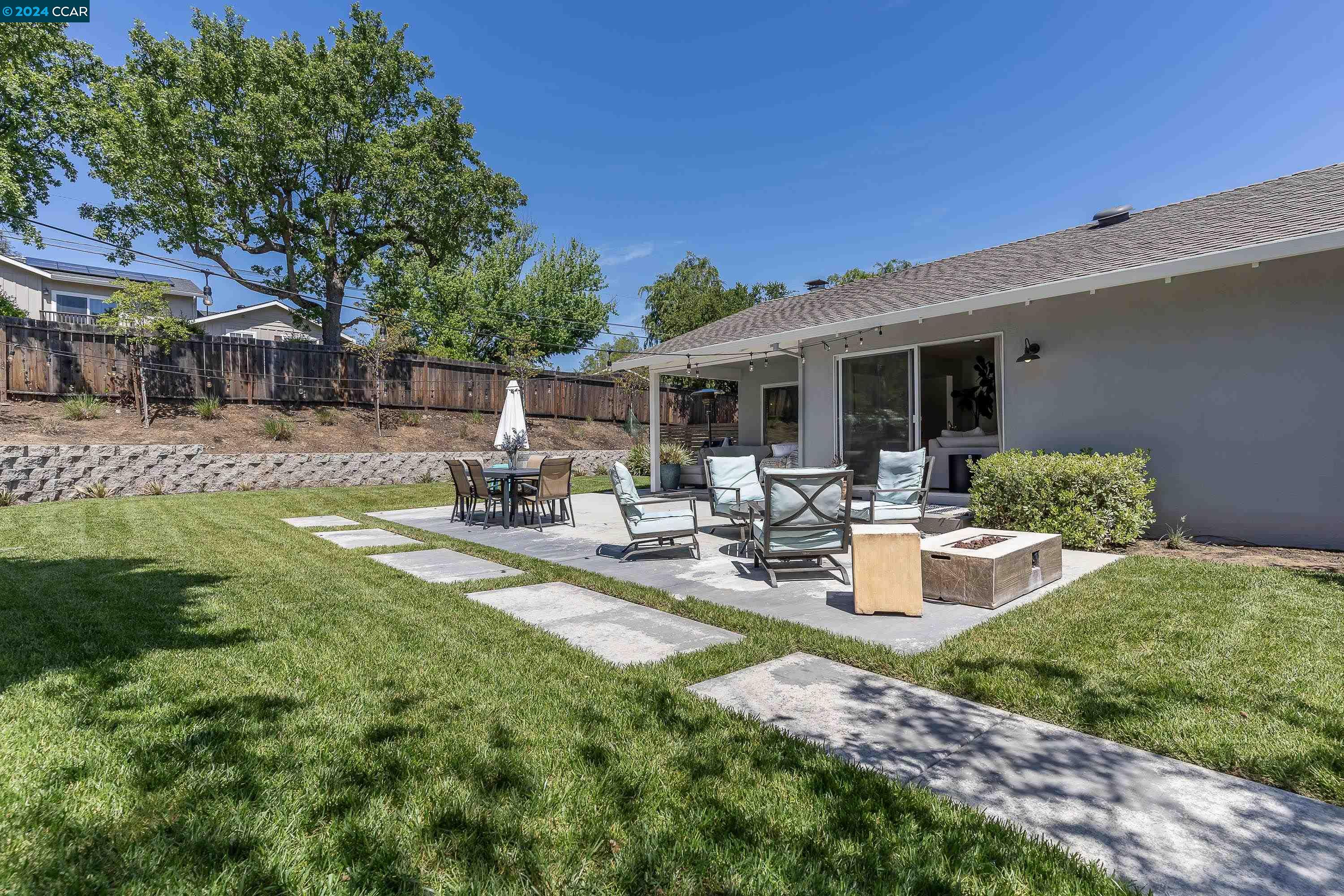 747 Hamilton Dr
