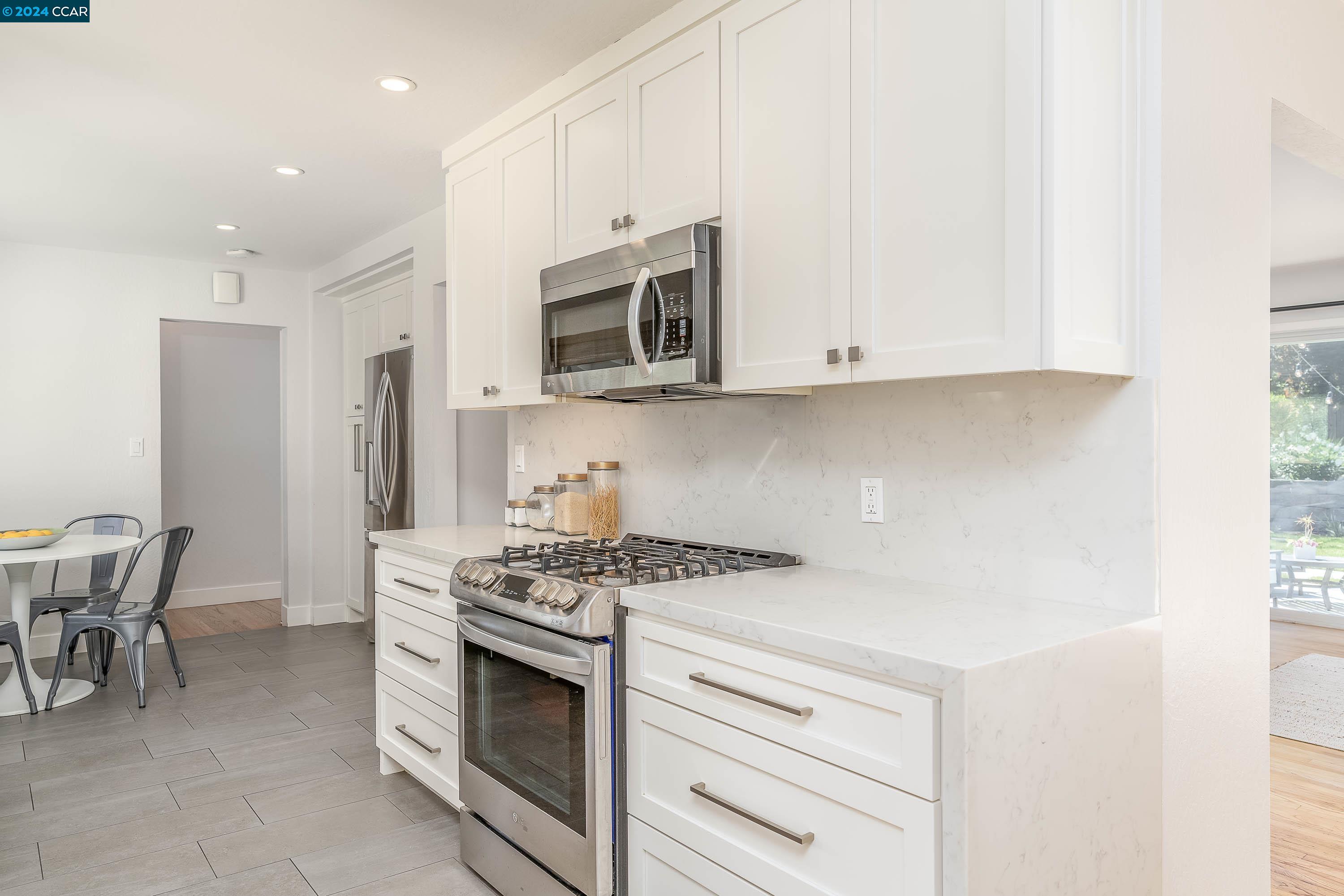 747 Hamilton Dr