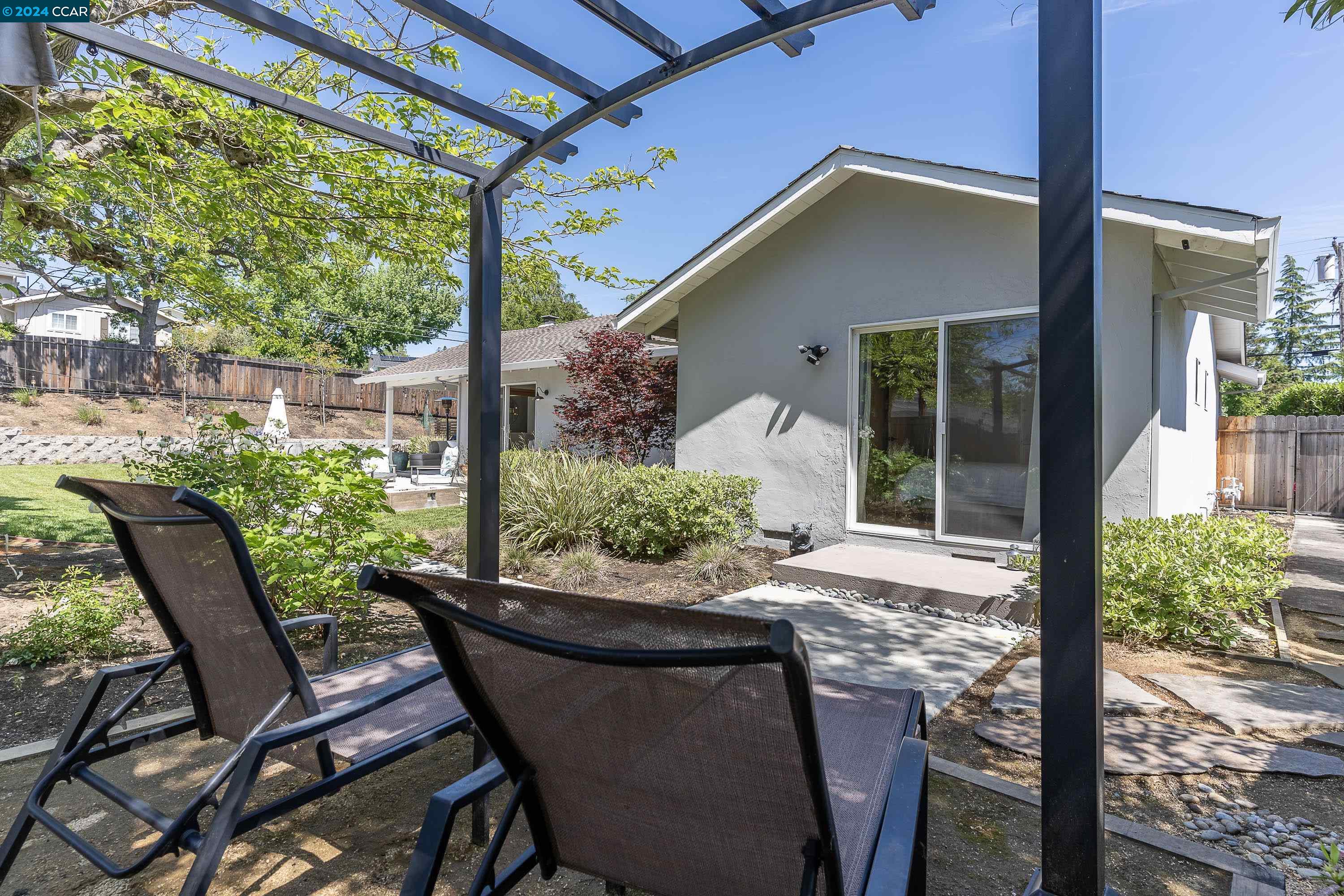 747 Hamilton Dr