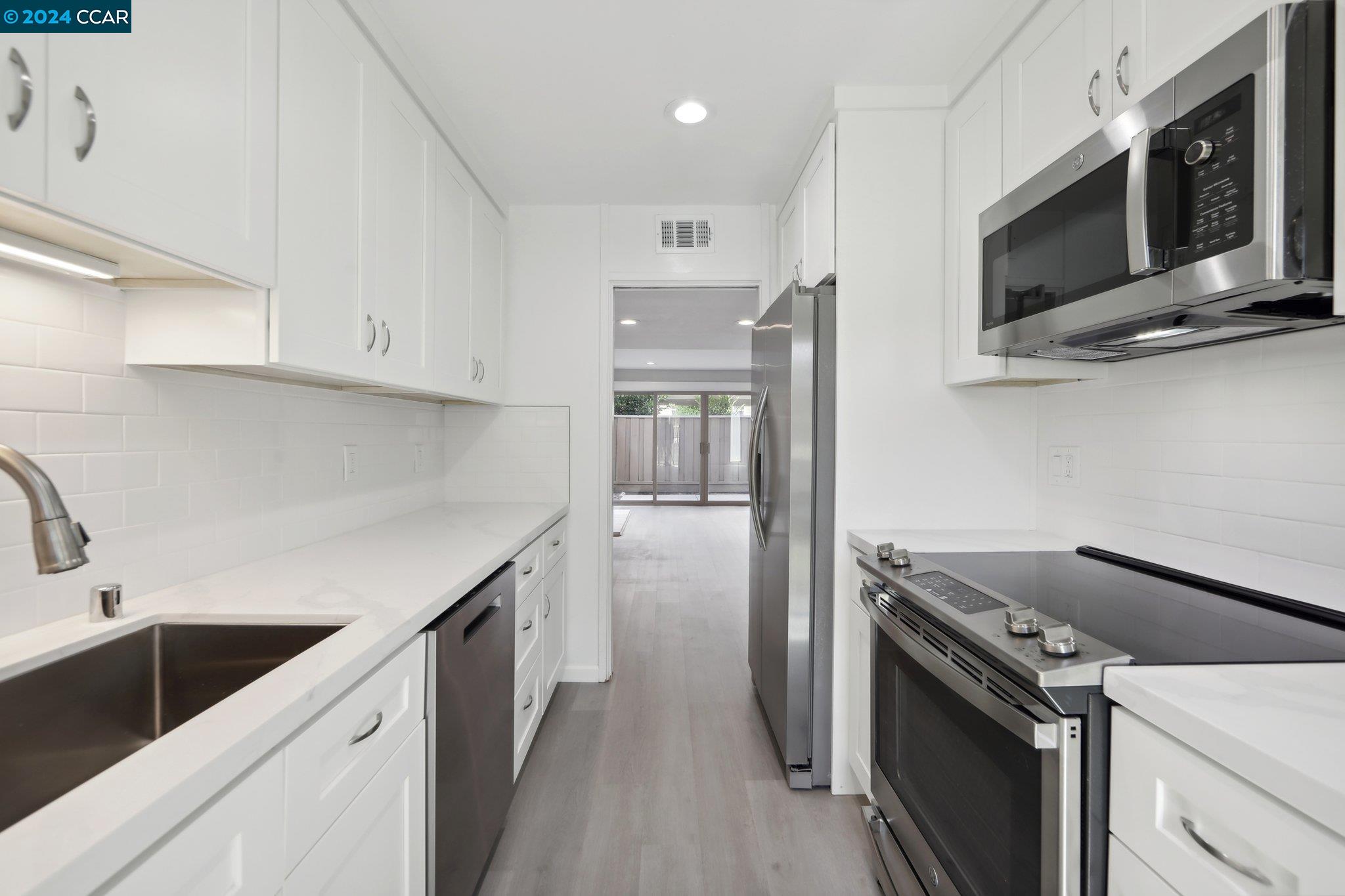 2121 Donald Dr # 3