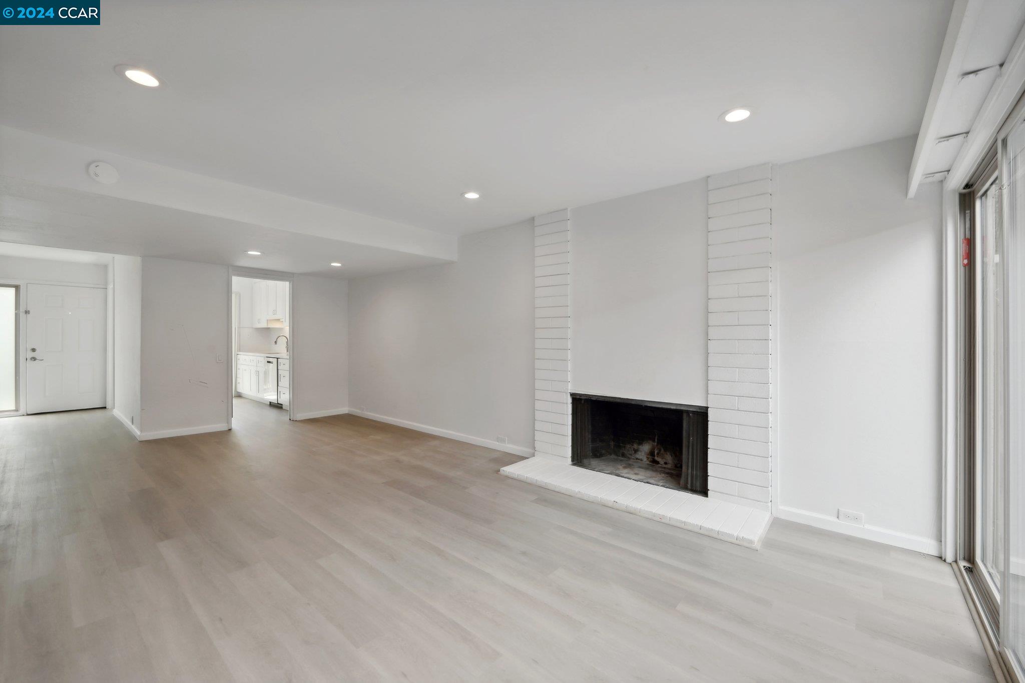 2121 Donald Dr # 3