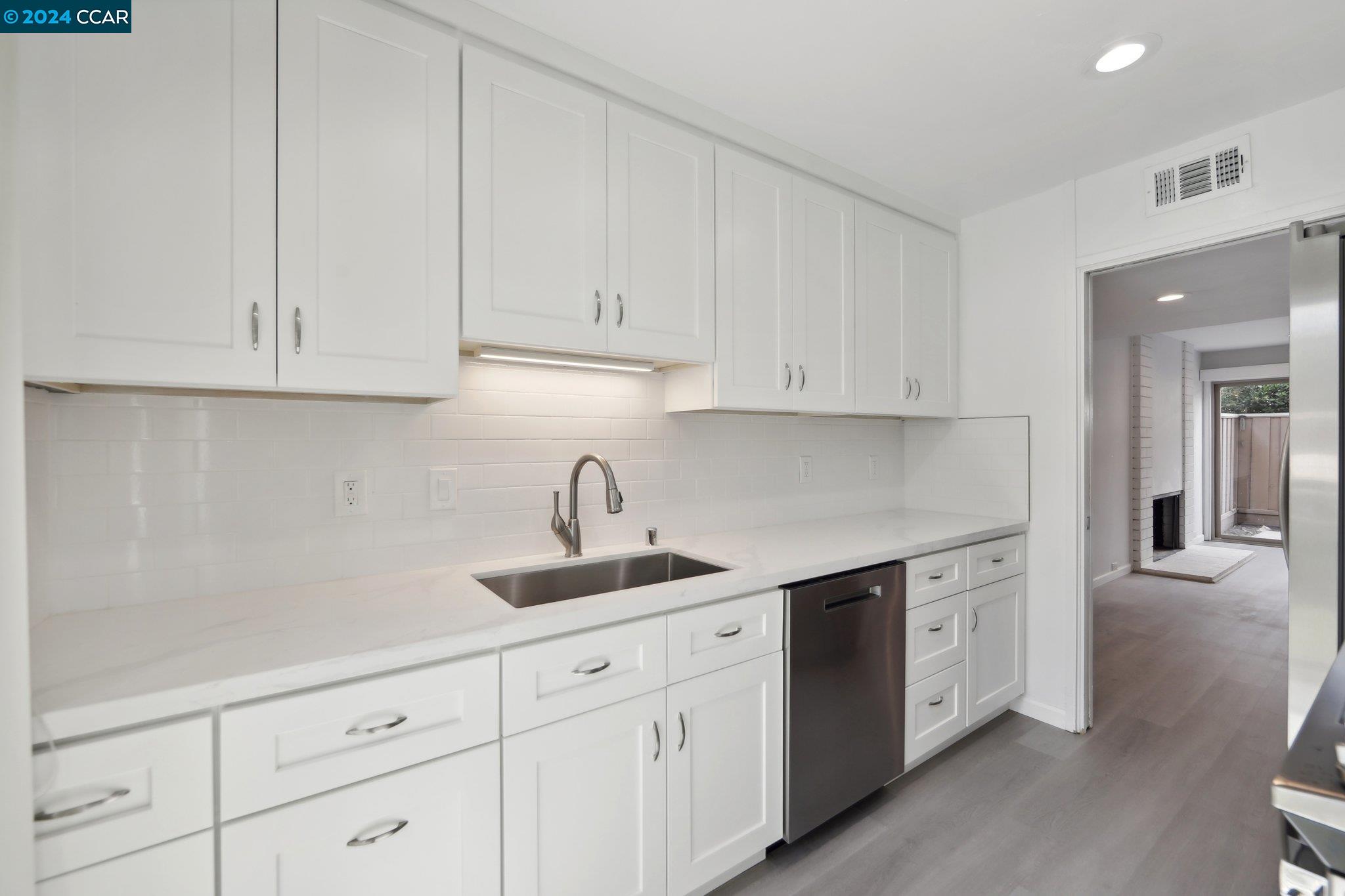 2121 Donald Dr # 3
