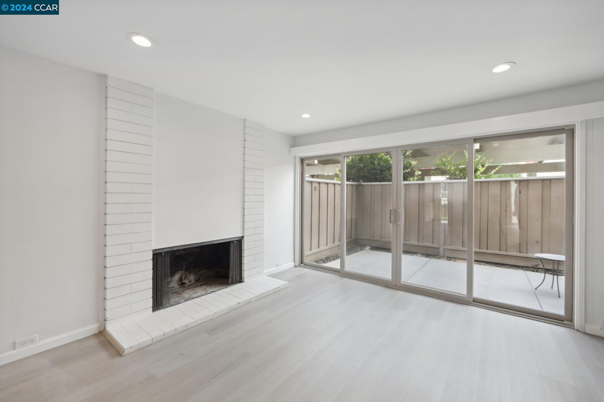 2121 Donald Dr # 3