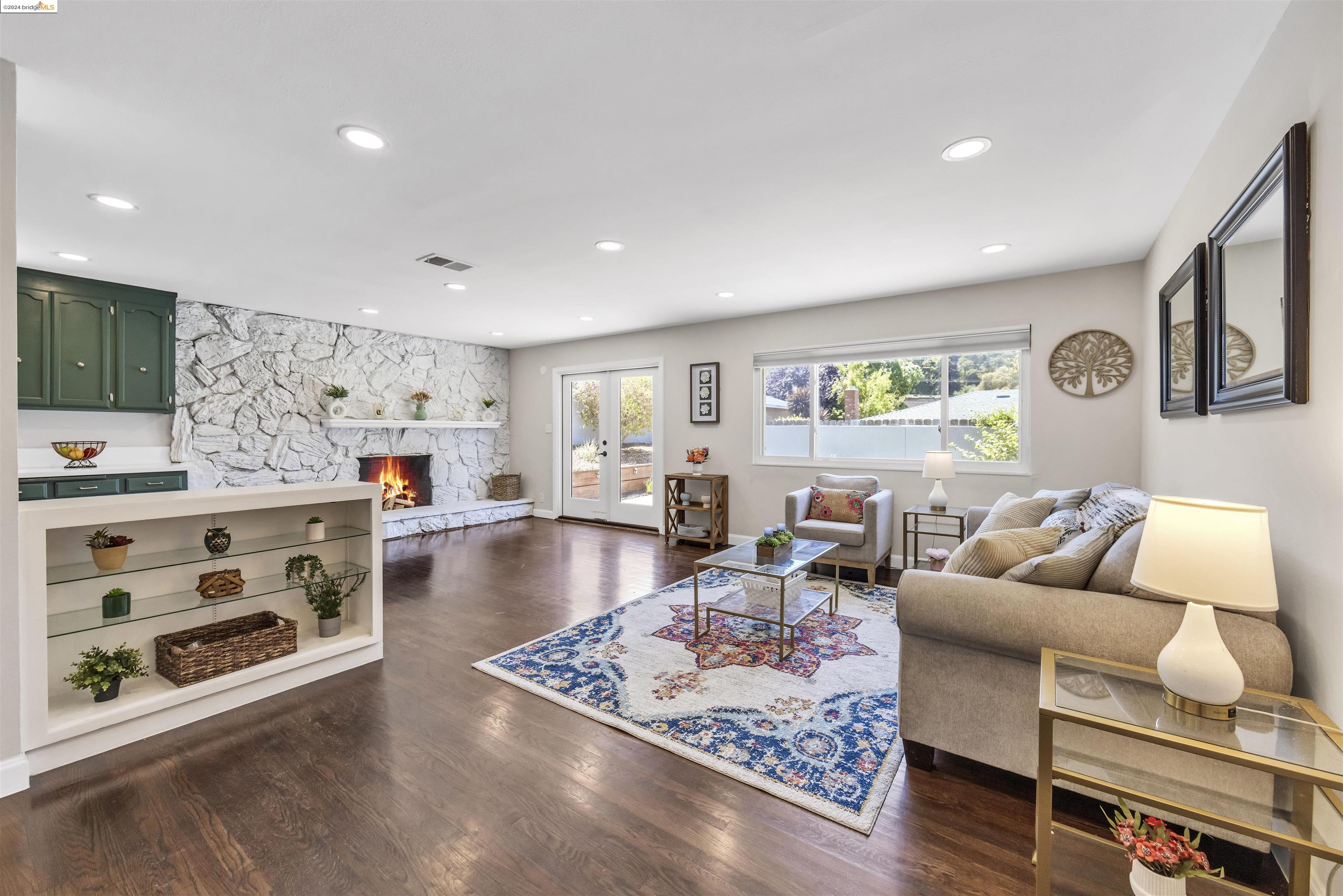 2617 Kenney Drive