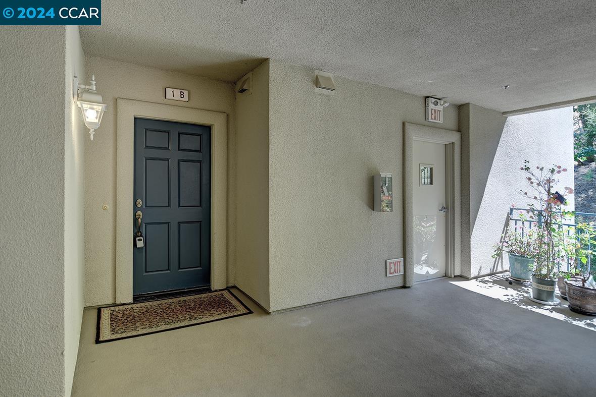 5920 Horsemans Canyon Dr # 1B