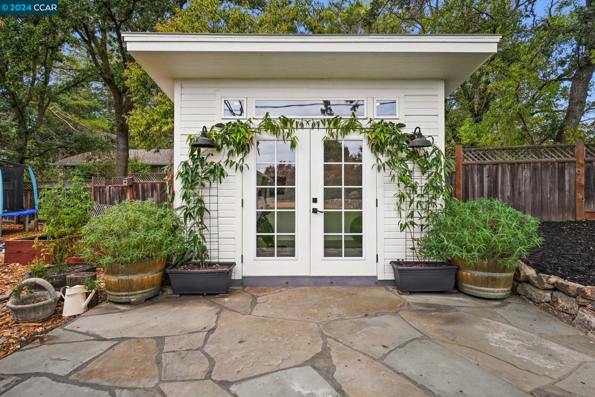 1021 Scots Ln