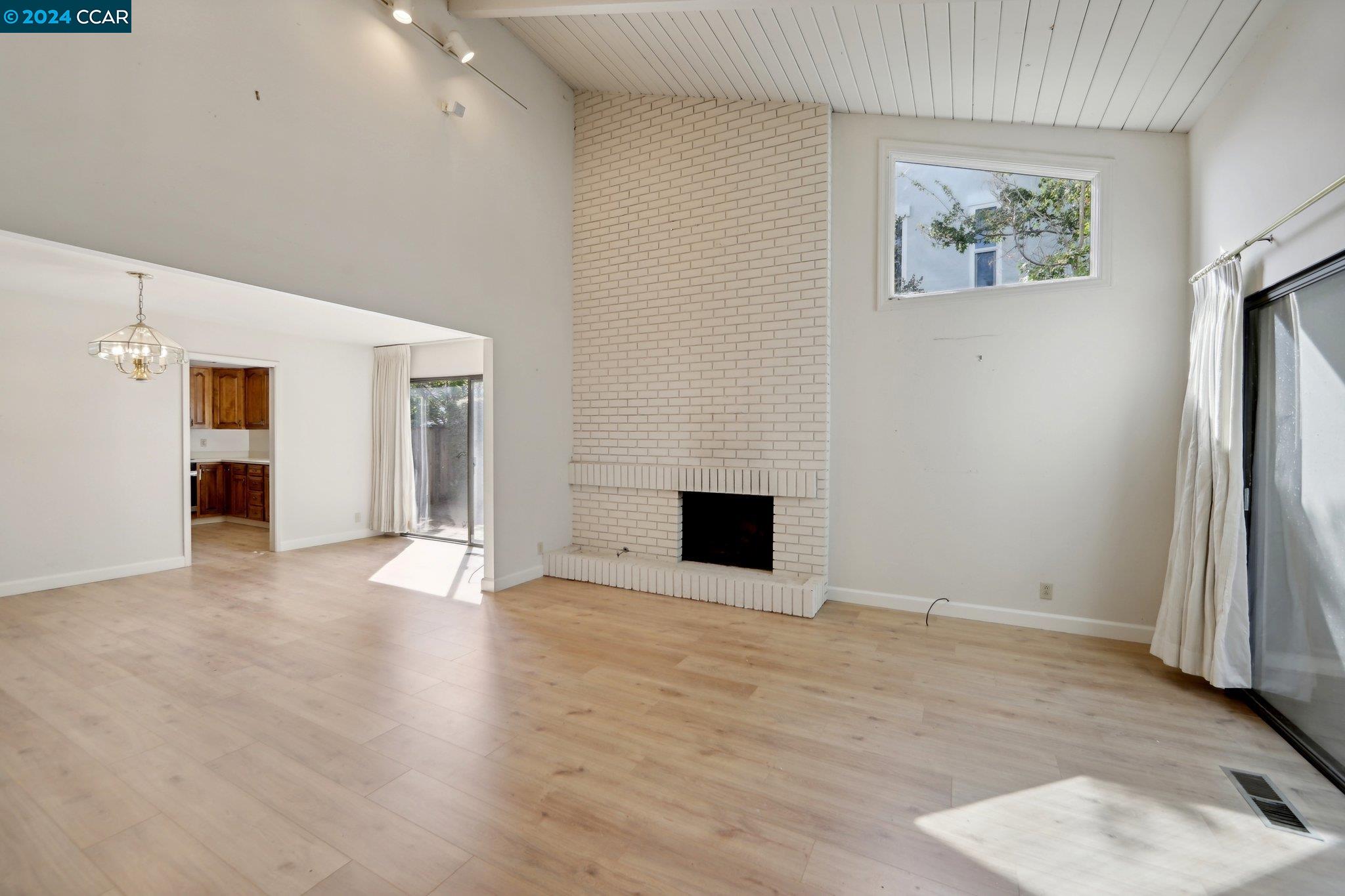 826 Augusta
