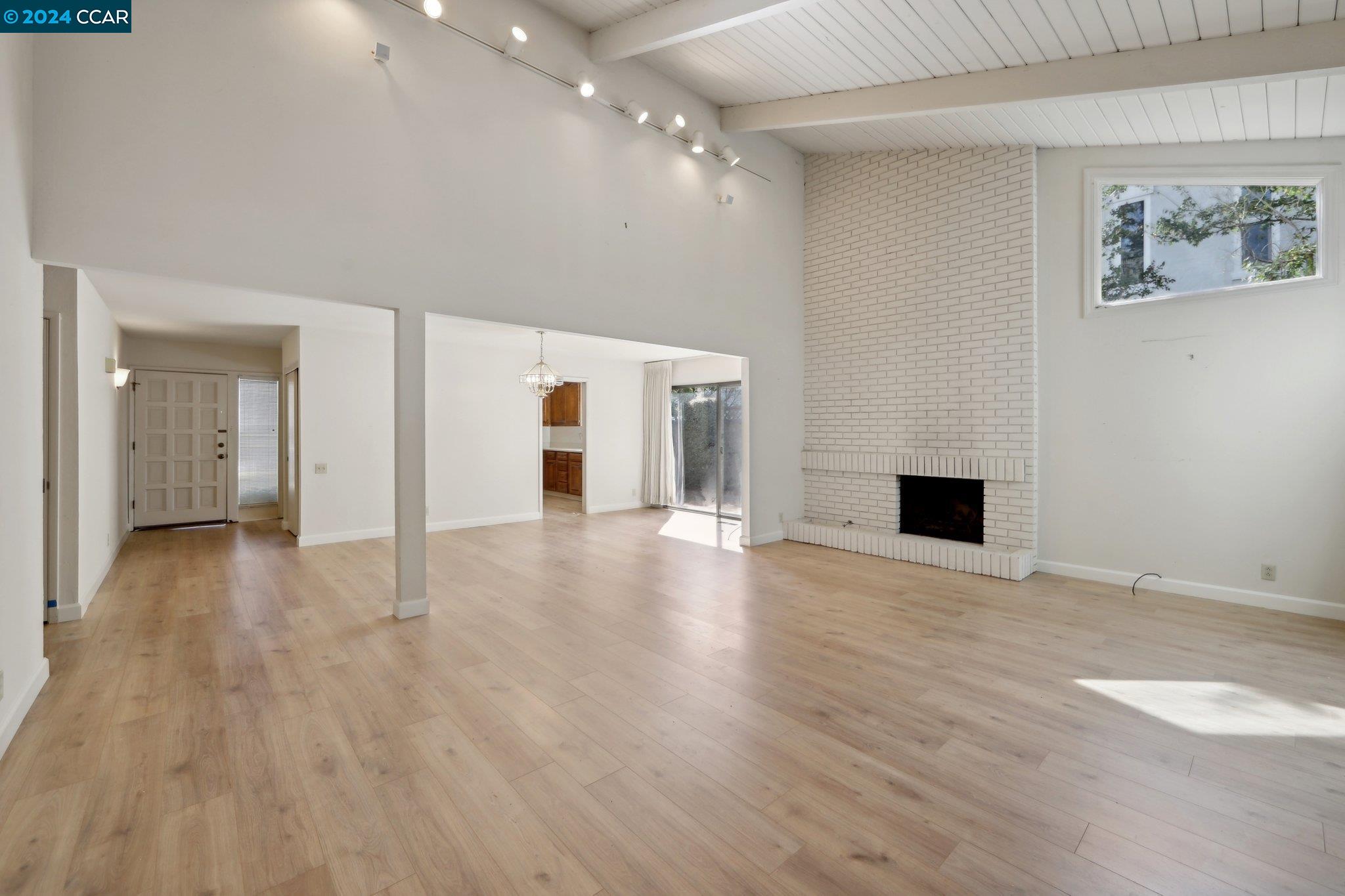 826 Augusta