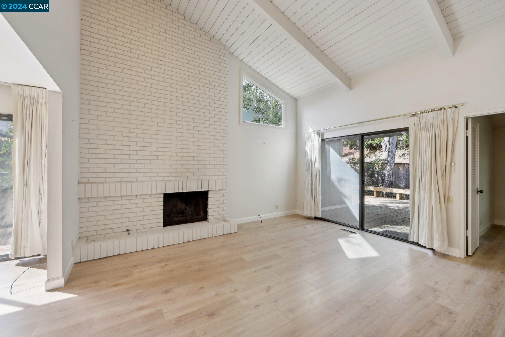 826 Augusta