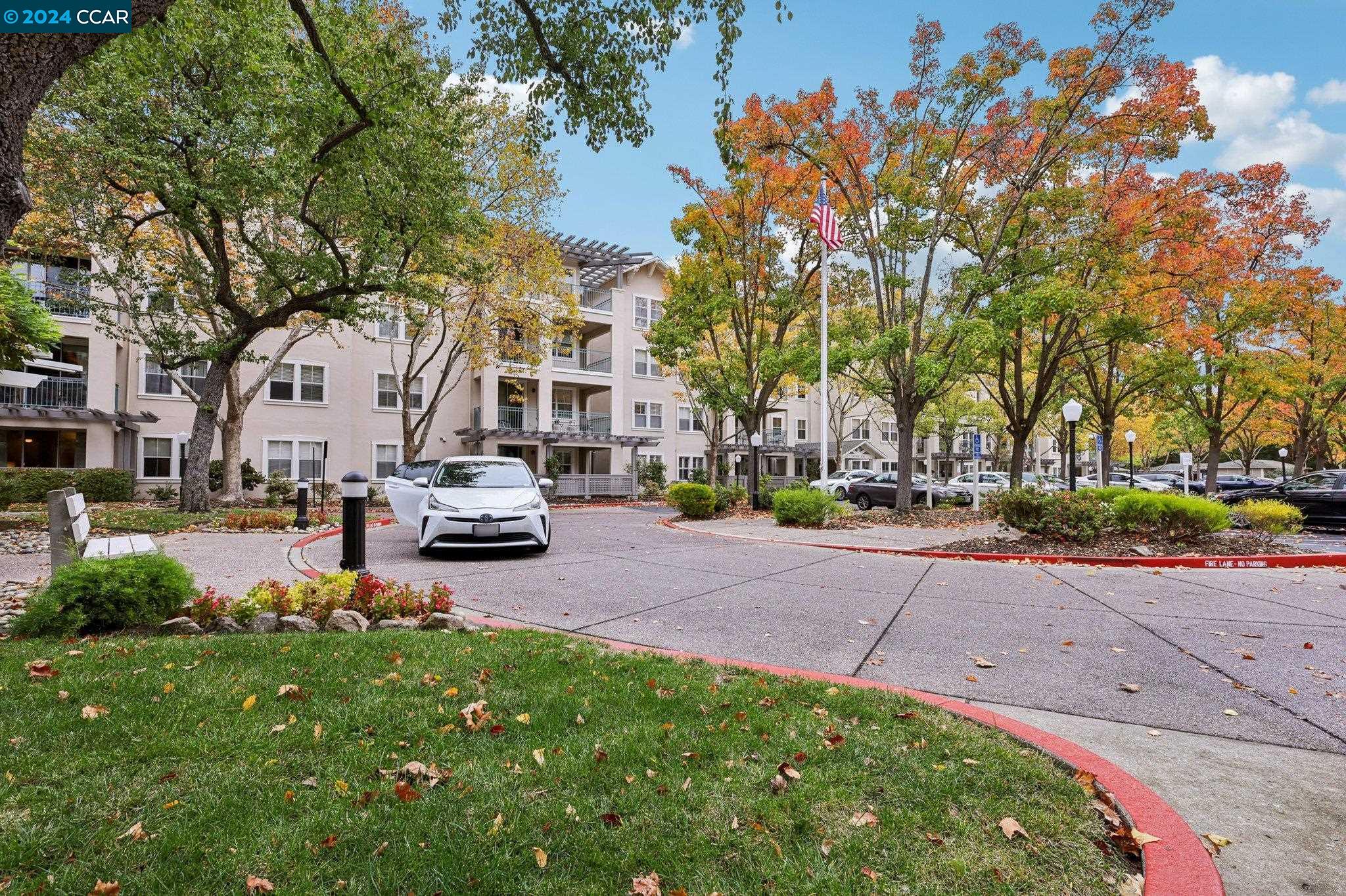 1860 Tice Creek Dr # 1449