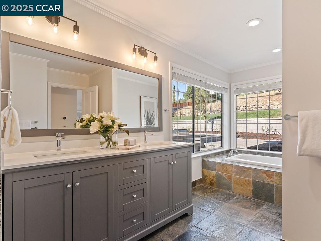 9 Meadow Park Ct