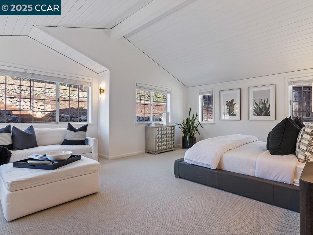 9 Meadow Park Ct