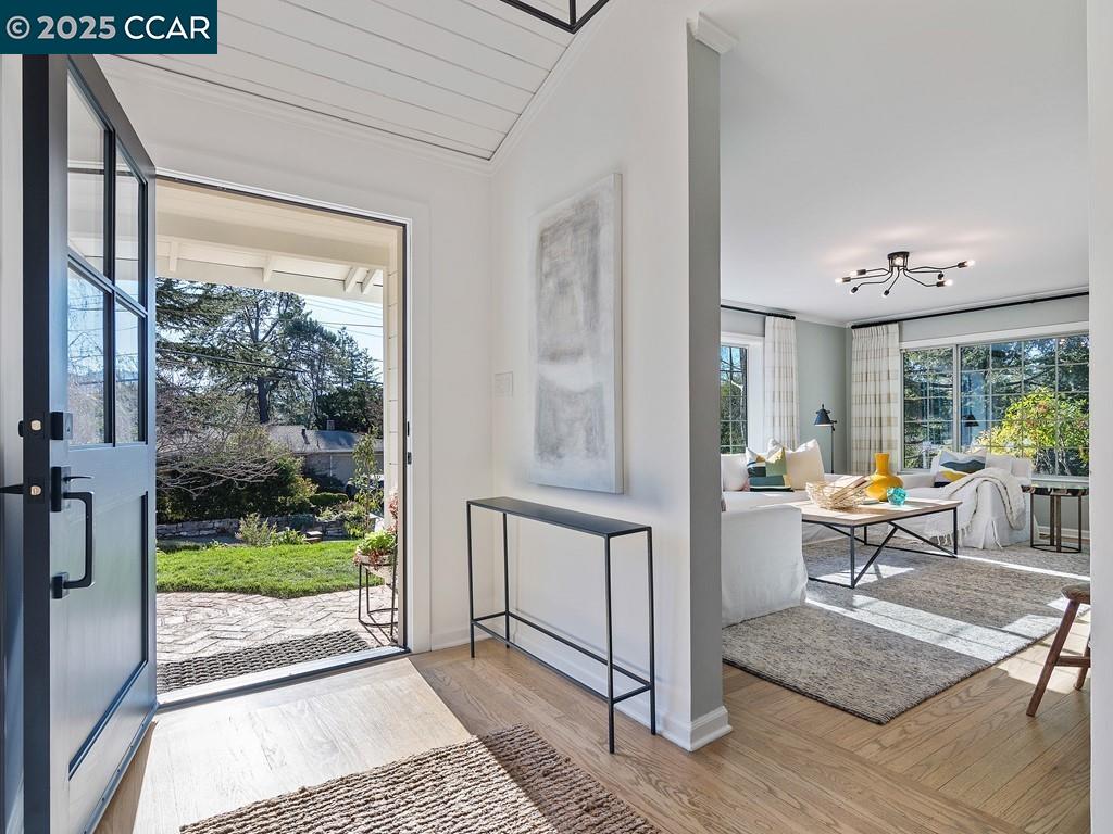 9 Meadow Park Ct