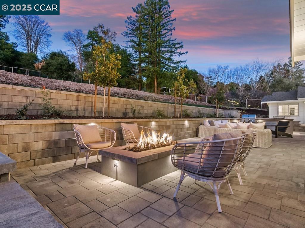 9 Meadow Park Ct