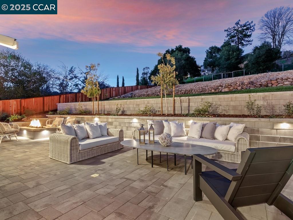 9 Meadow Park Ct