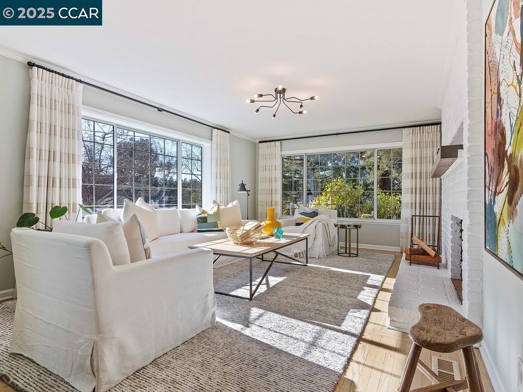9 Meadow Park Ct