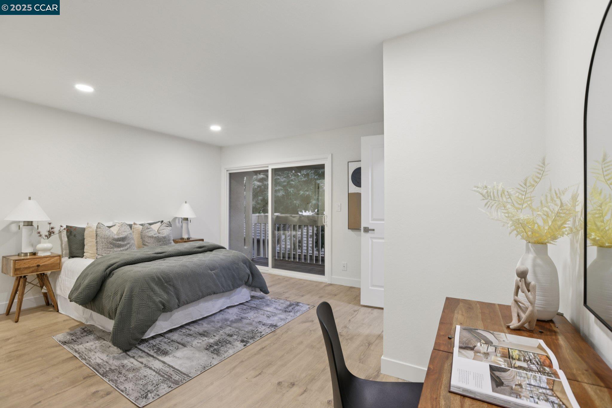 1422 Camino Peral