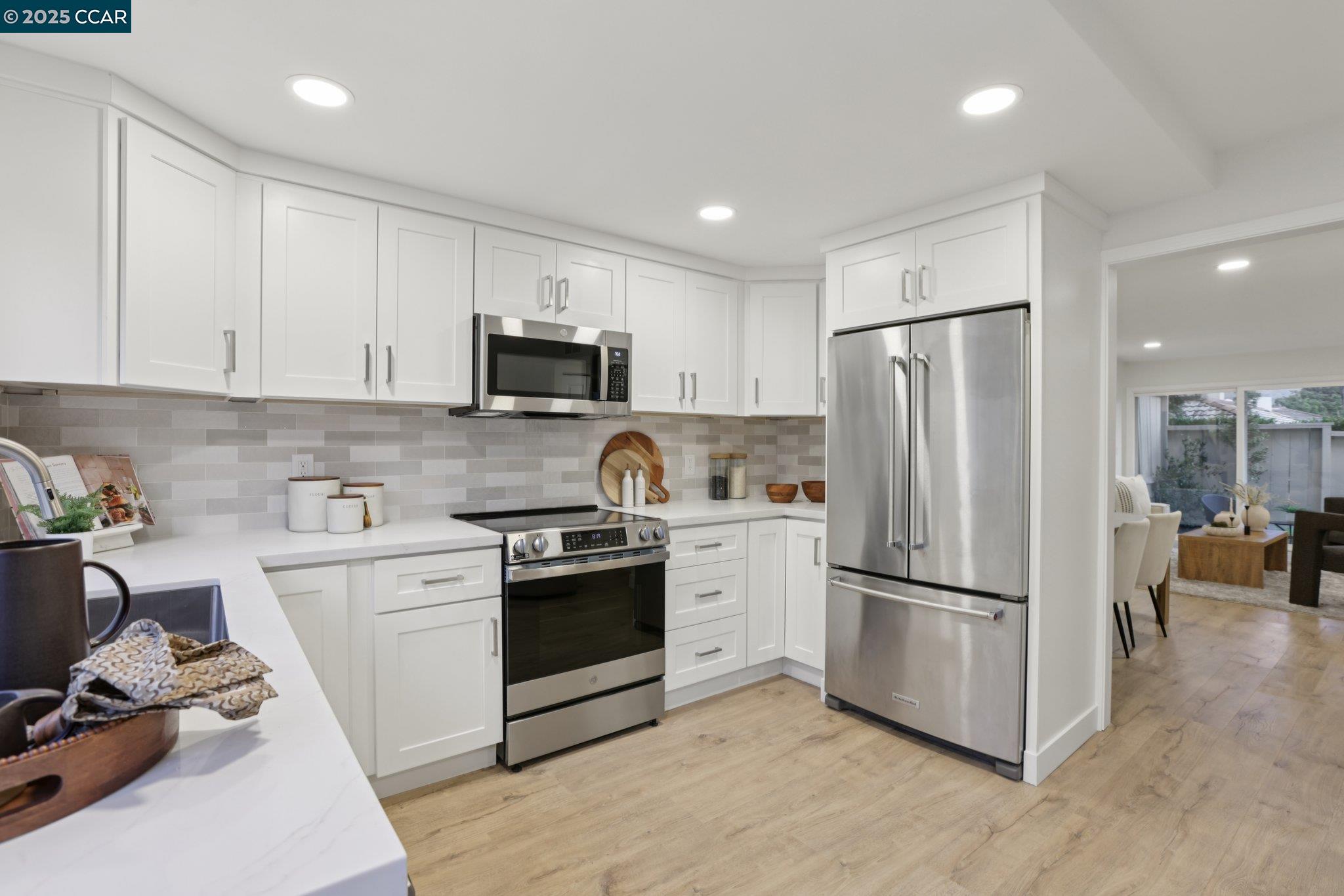 1422 Camino Peral