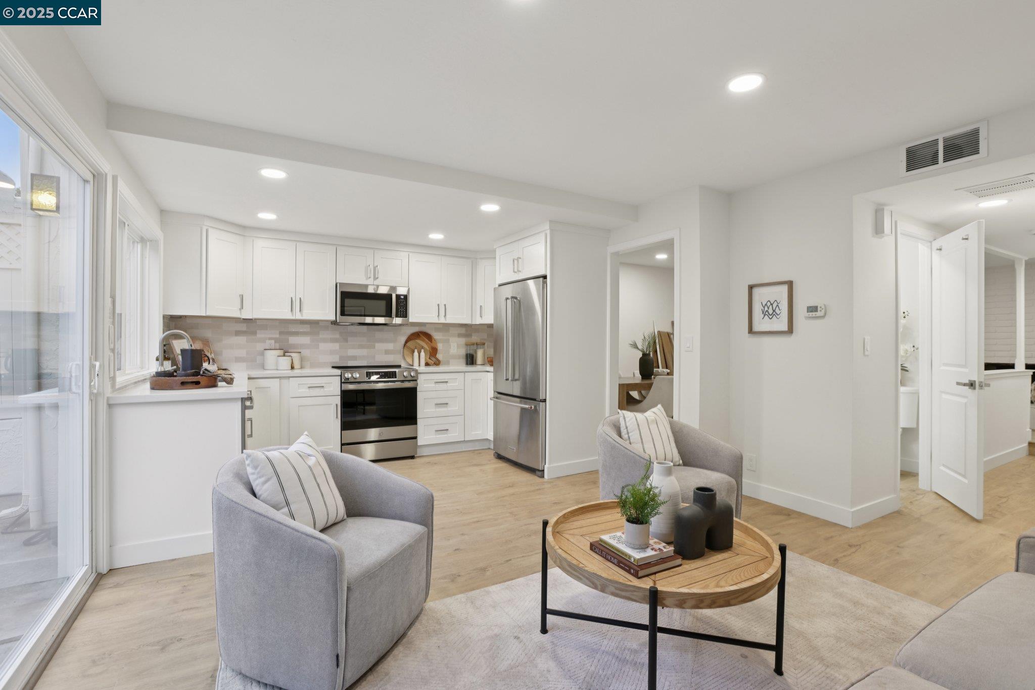 1422 Camino Peral