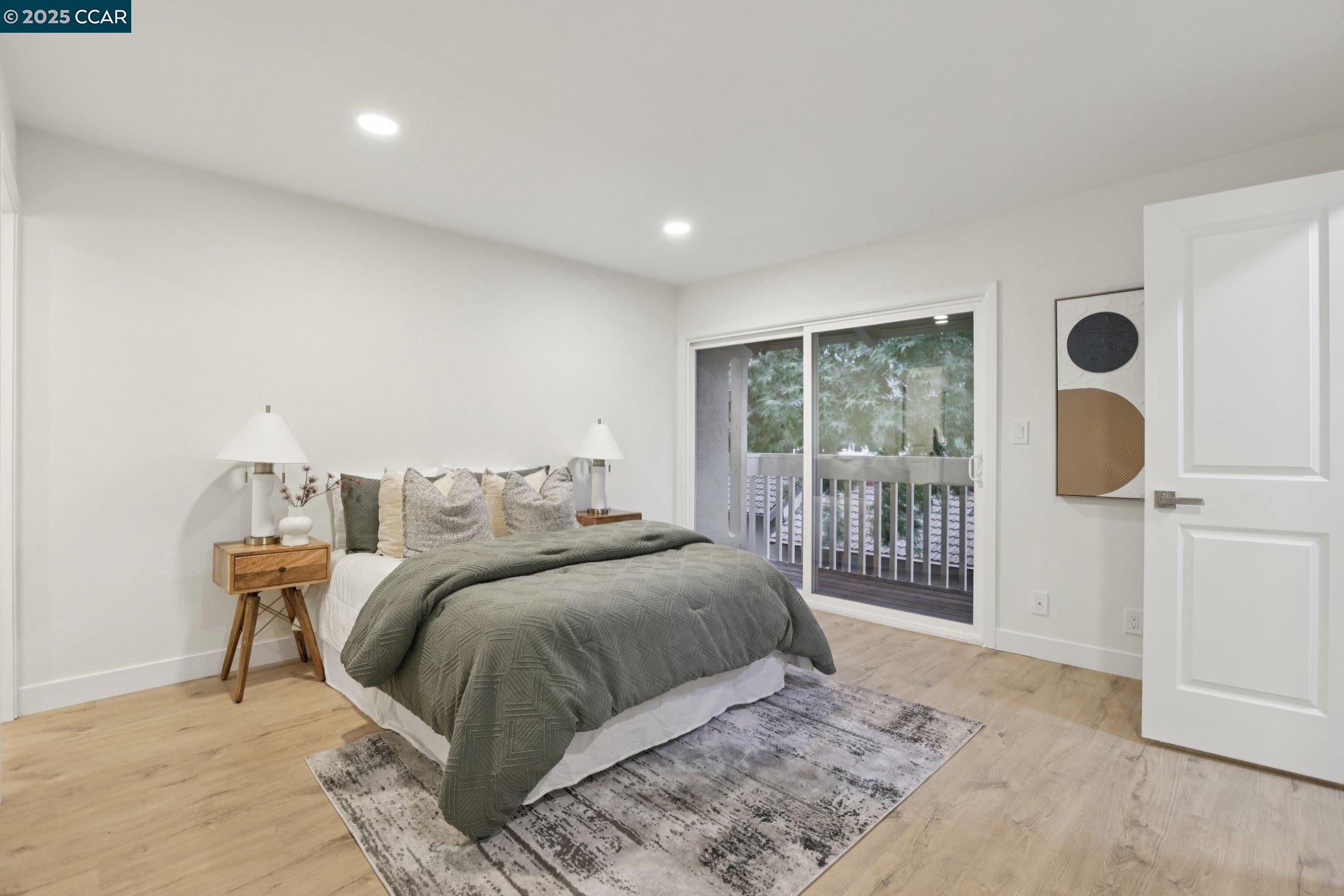 1422 Camino Peral