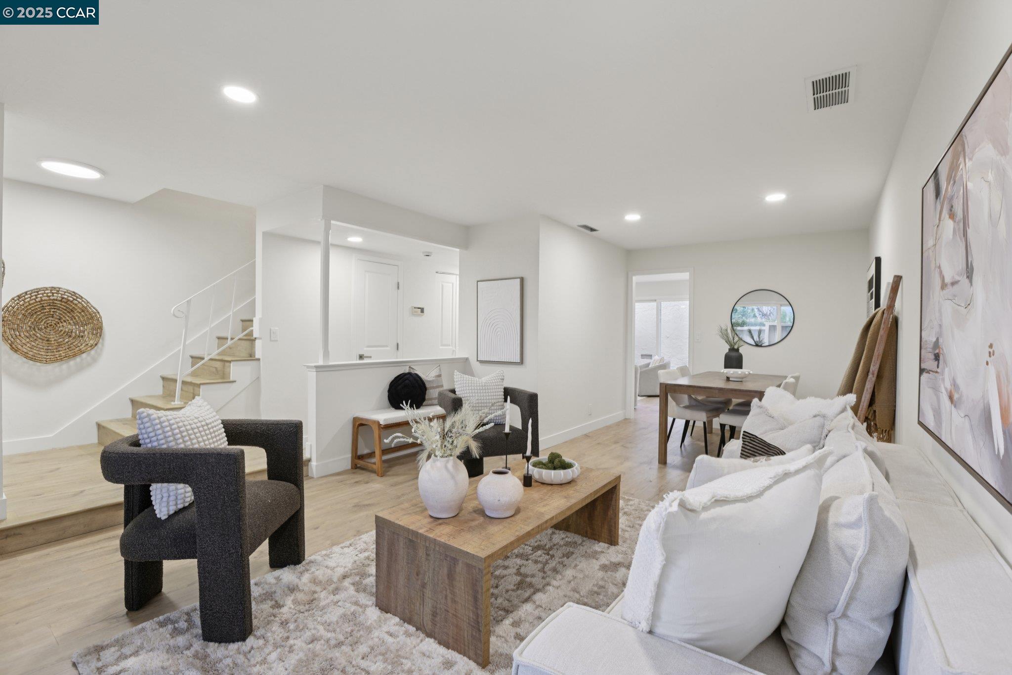 1422 Camino Peral
