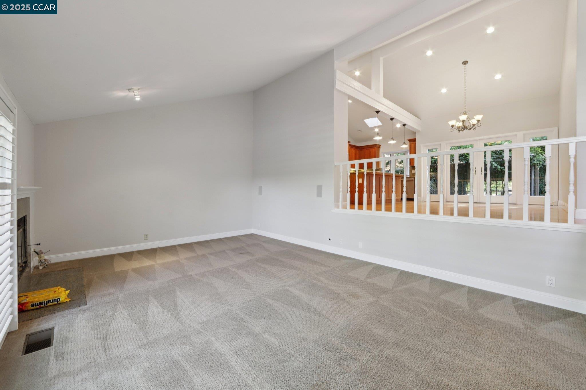 20 Broadmoor St