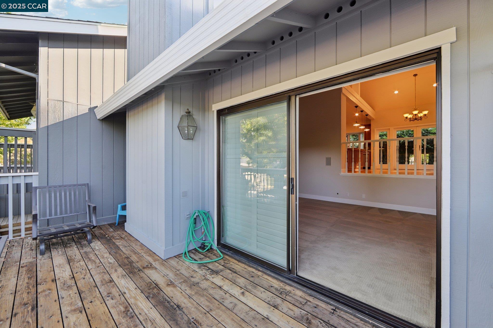 20 Broadmoor St