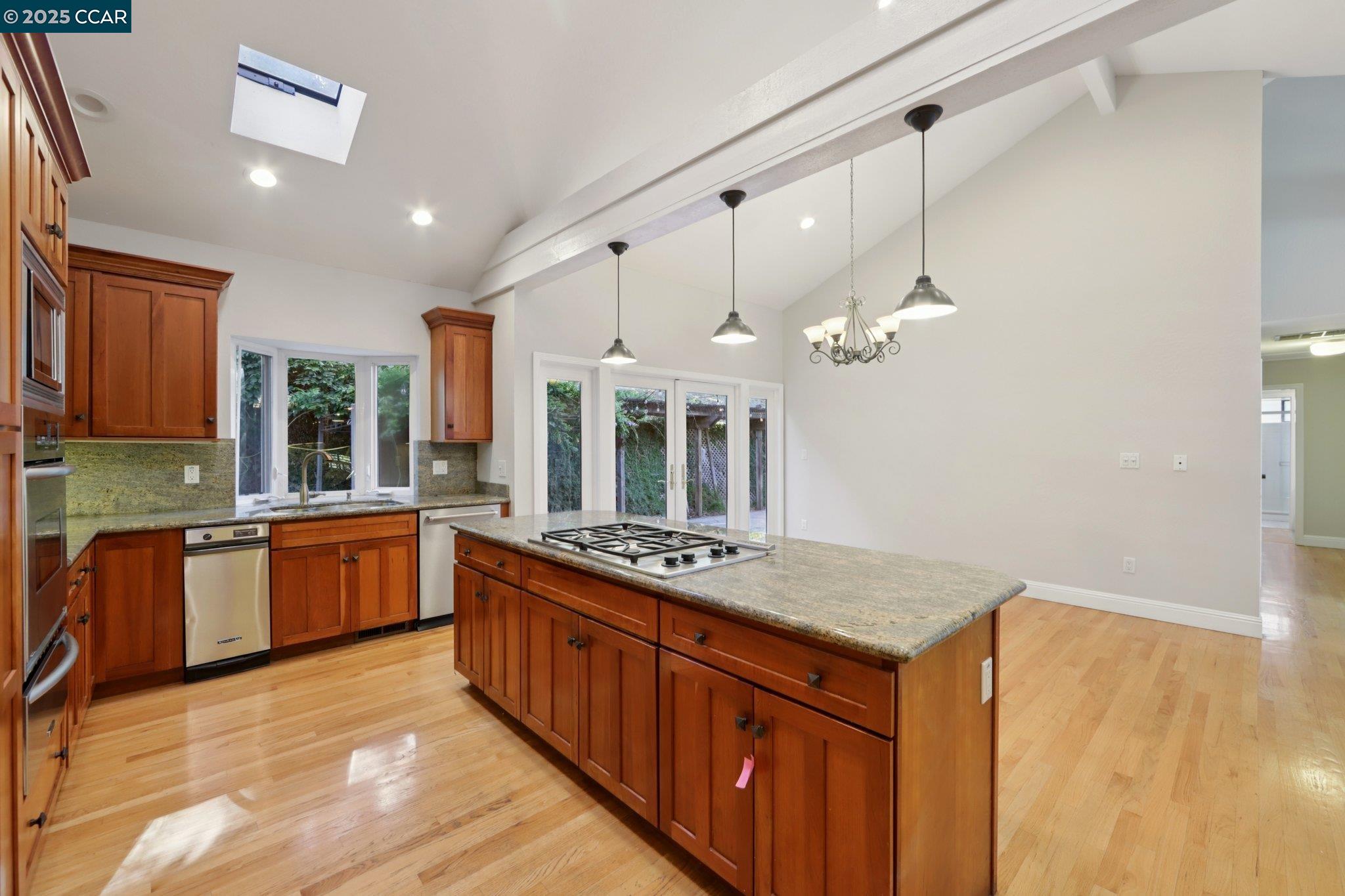 20 Broadmoor St