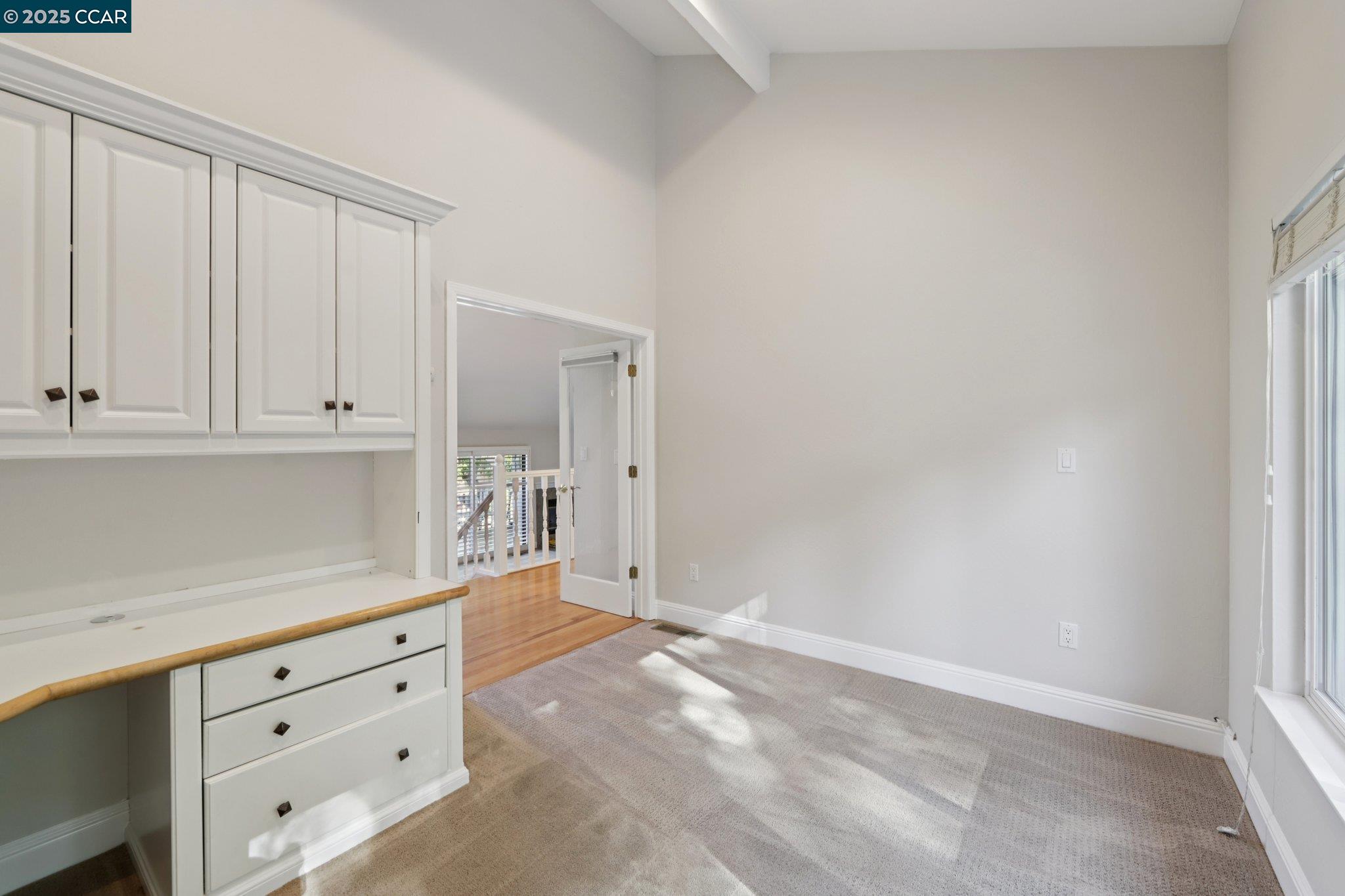 20 Broadmoor St