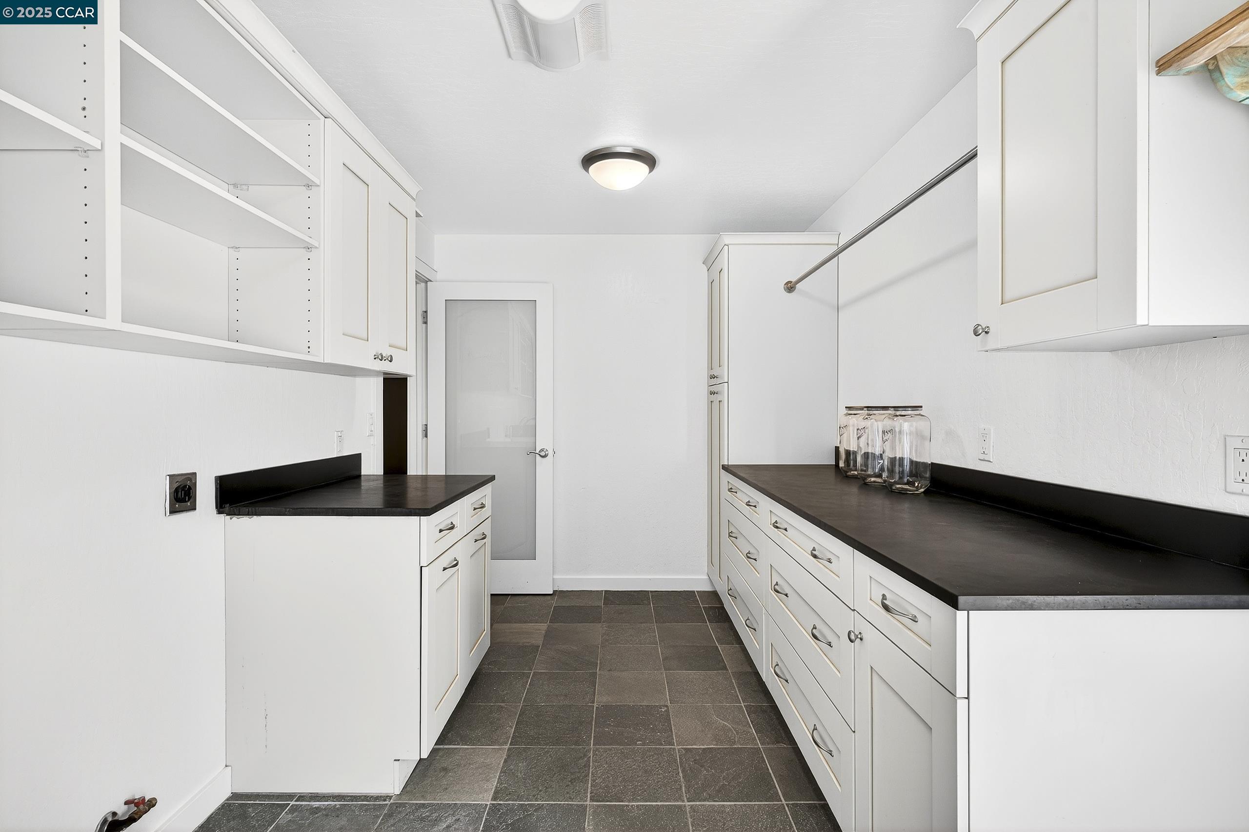 1206 Rimer Dr