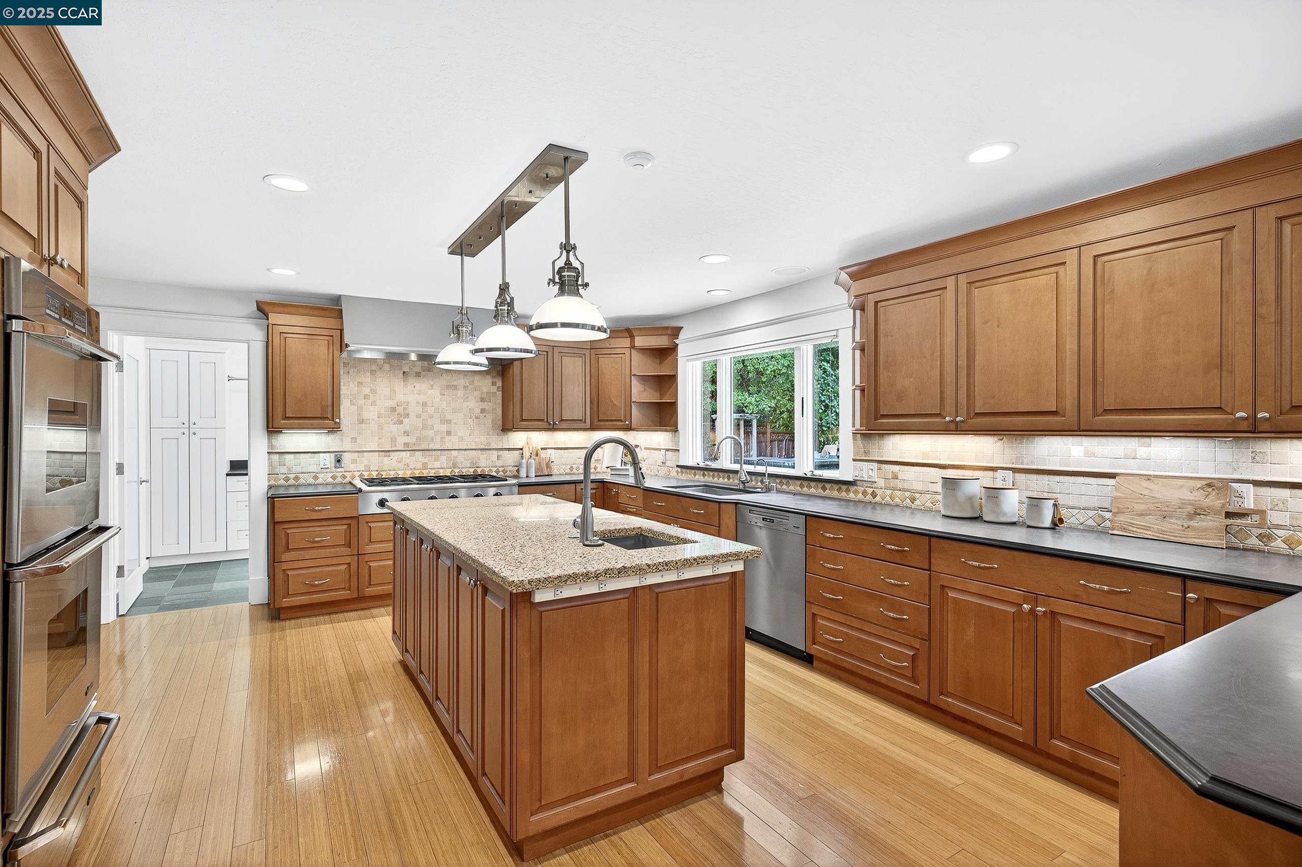 1206 Rimer Dr