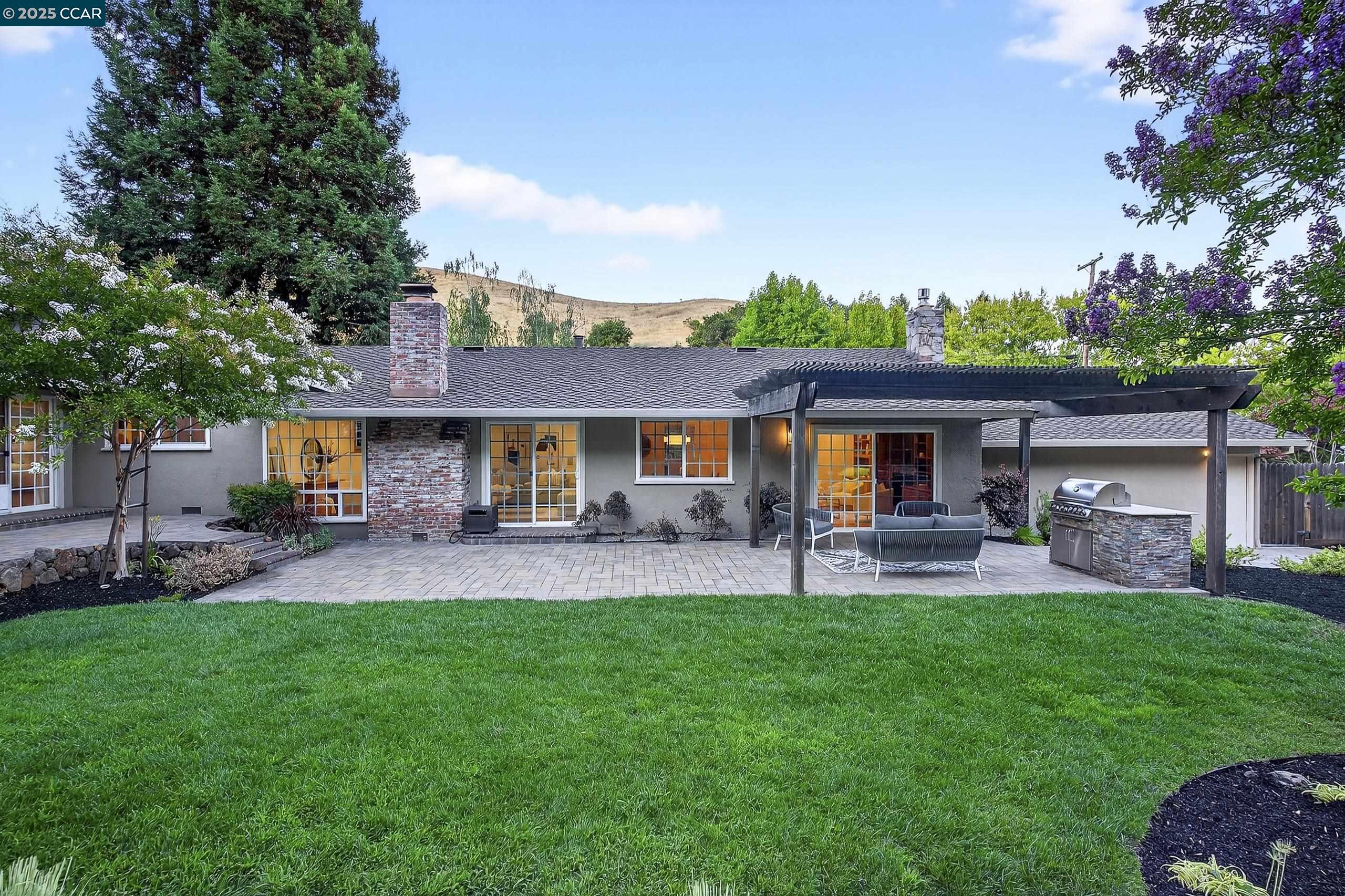 67 Lynwood Pl