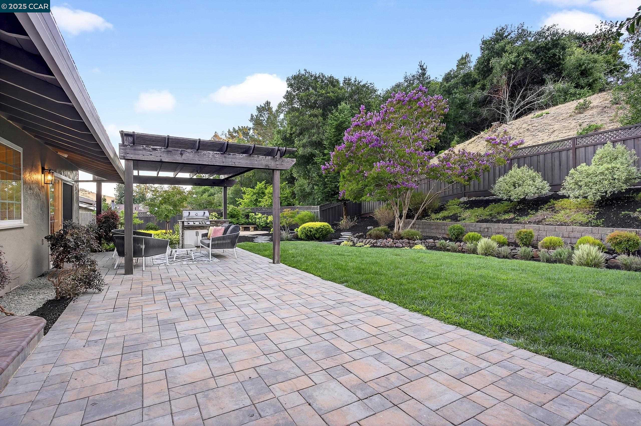 67 Lynwood Pl