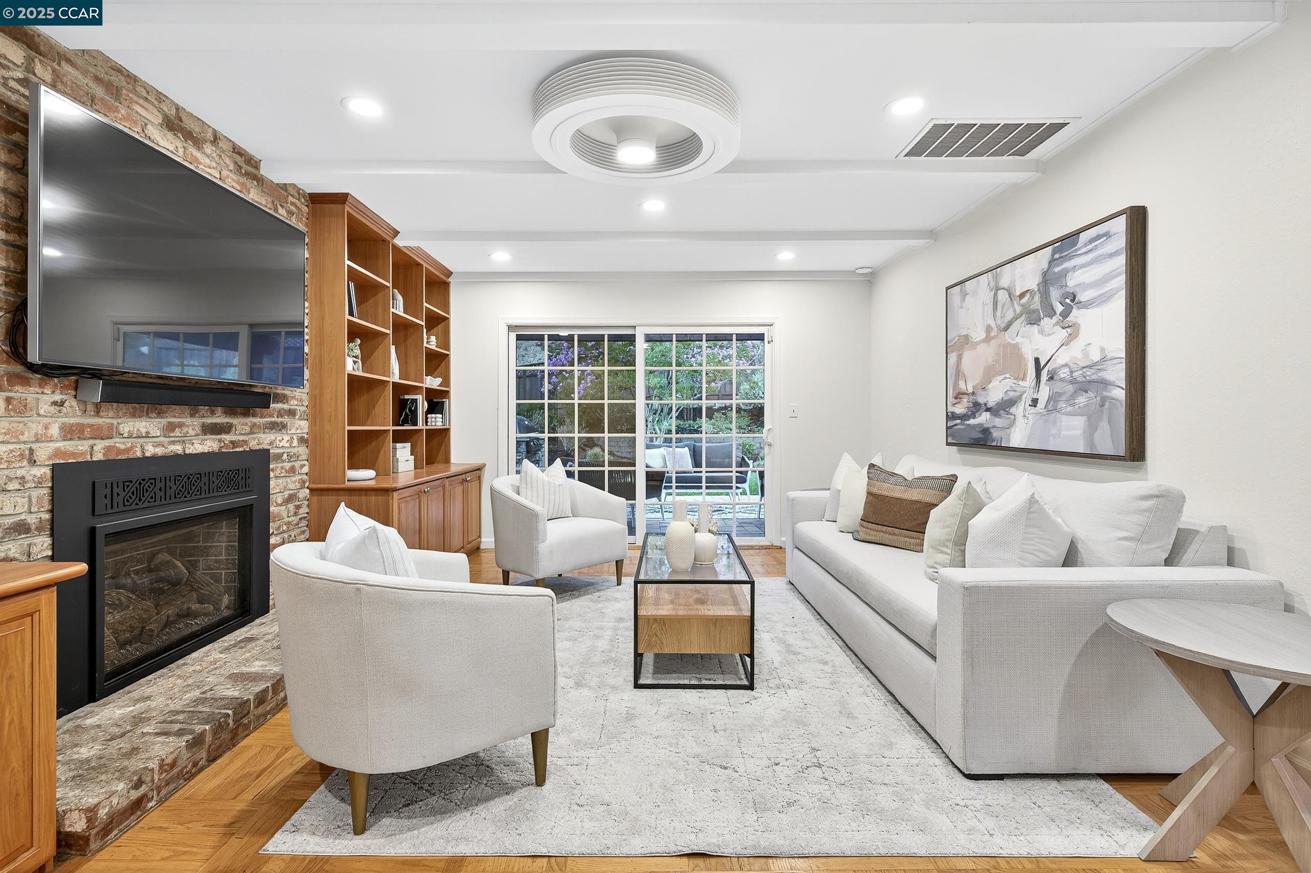 67 Lynwood Pl