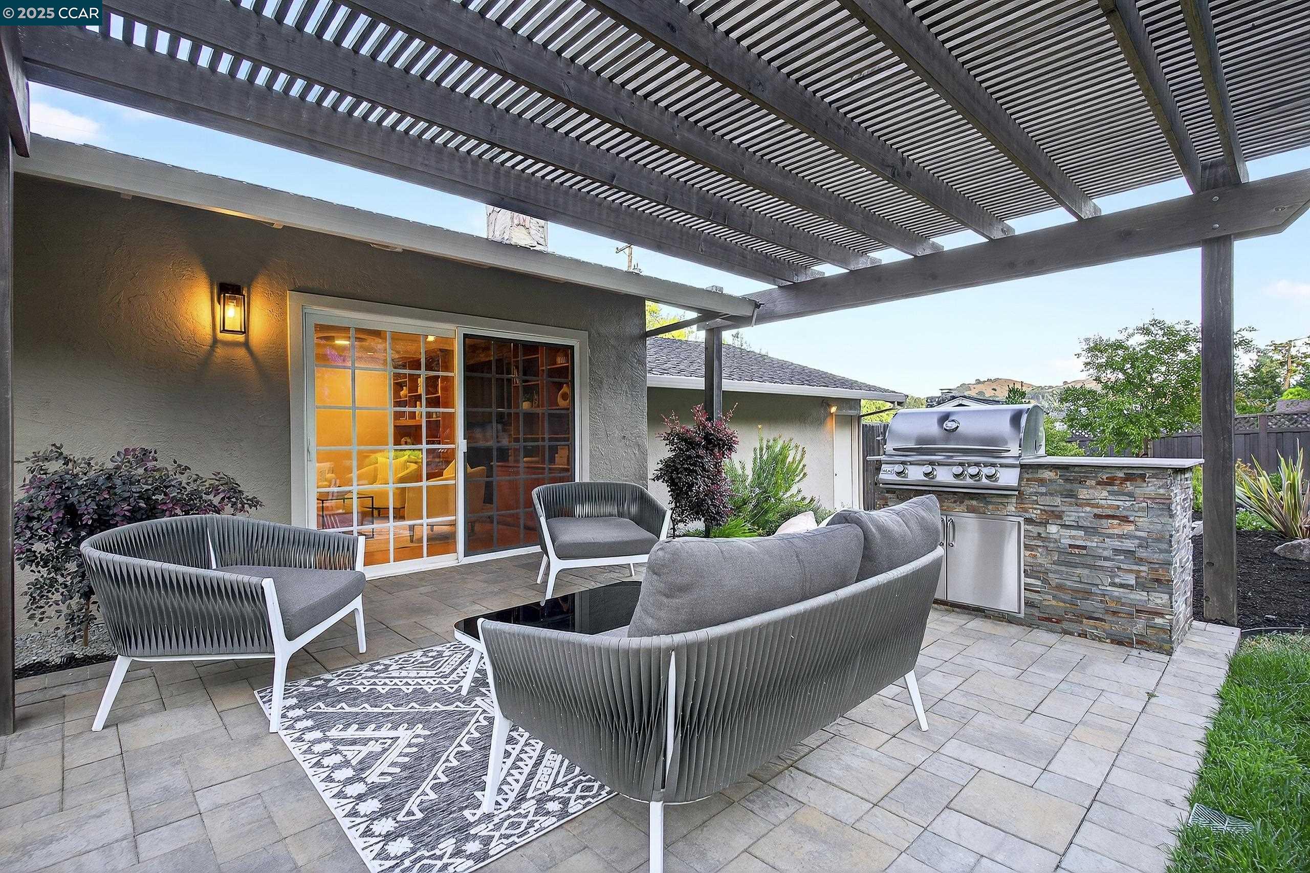 67 Lynwood Pl
