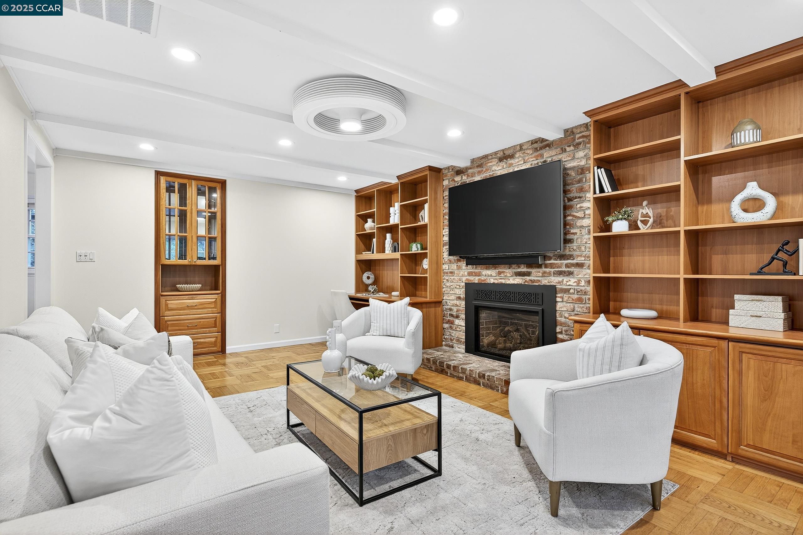 67 Lynwood Pl