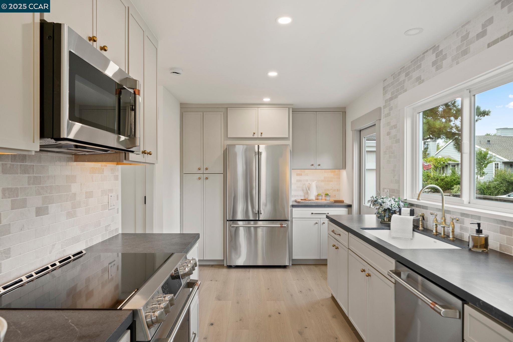 162 Cypress Point Way