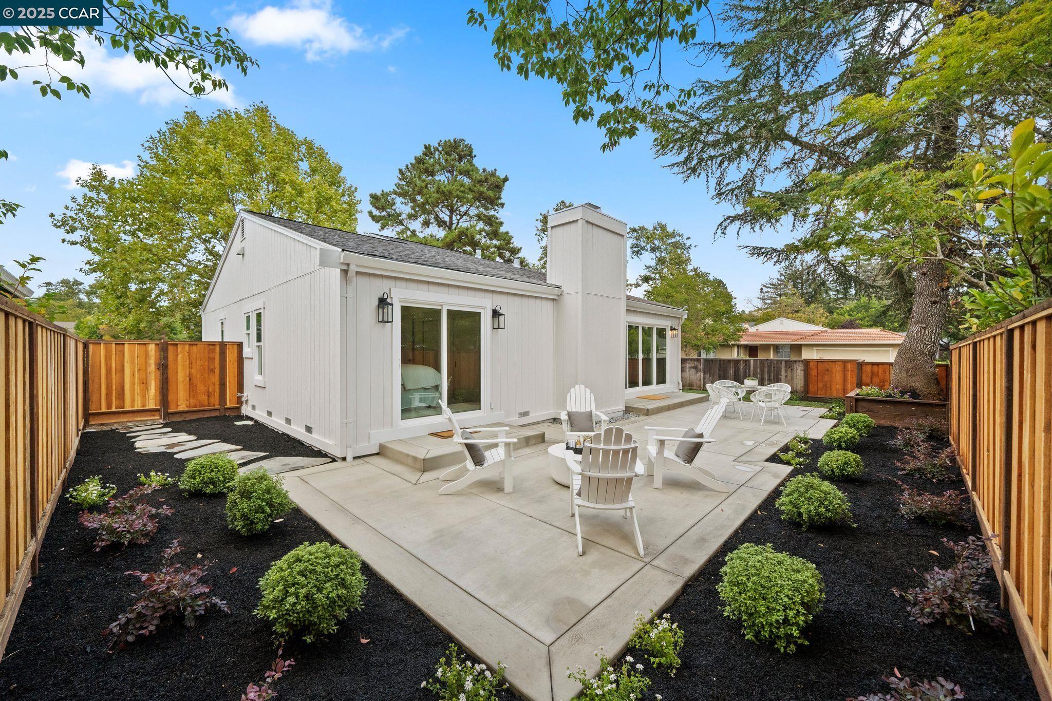 162 Cypress Point Way