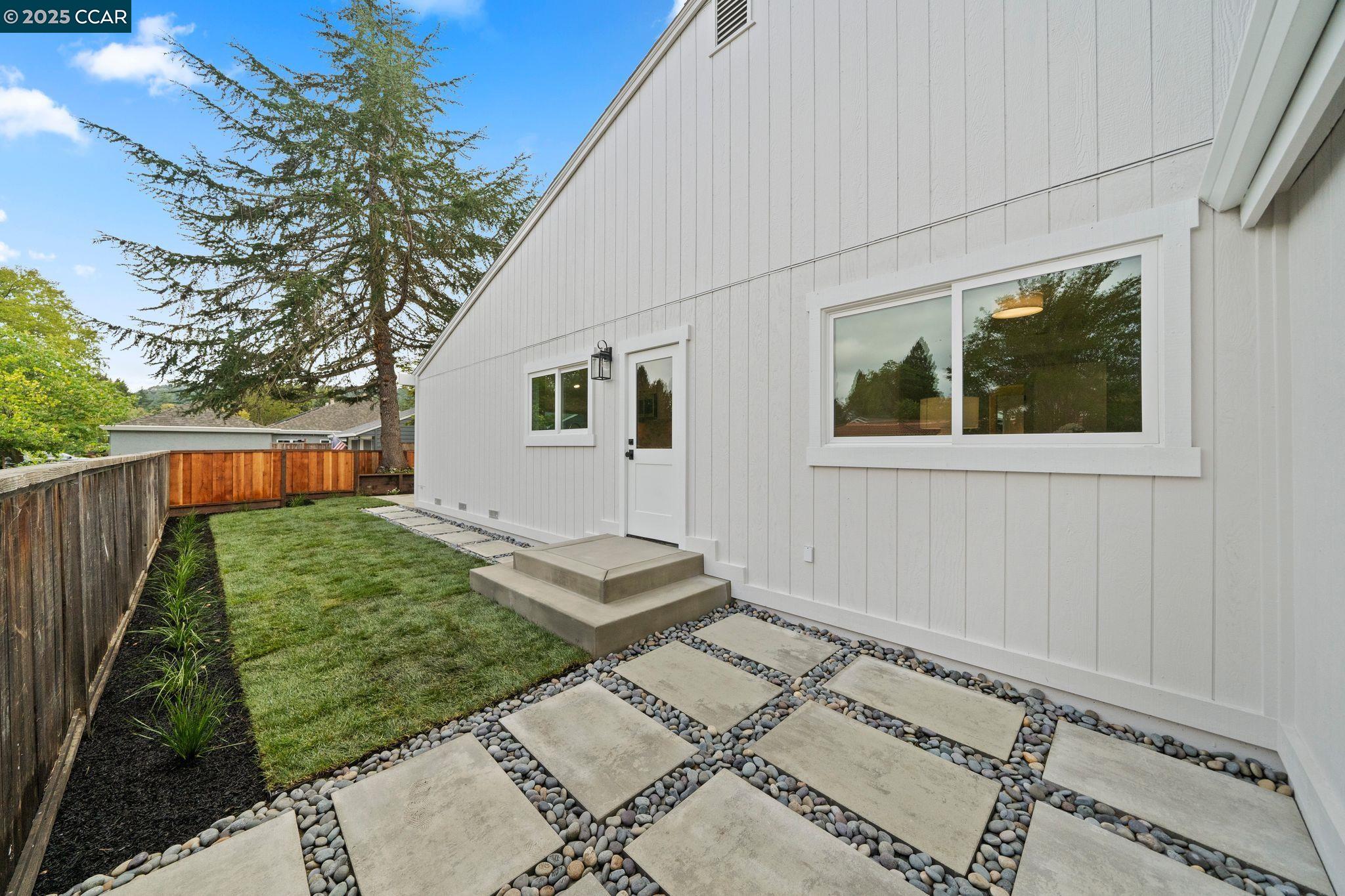 162 Cypress Point Way