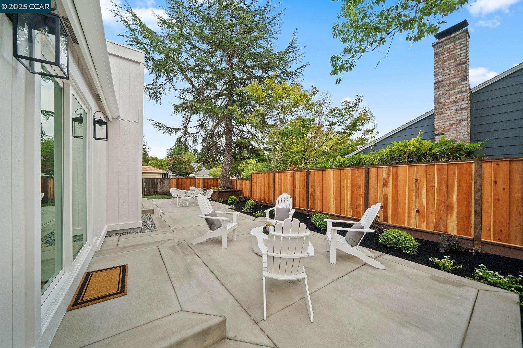 162 Cypress Point Way