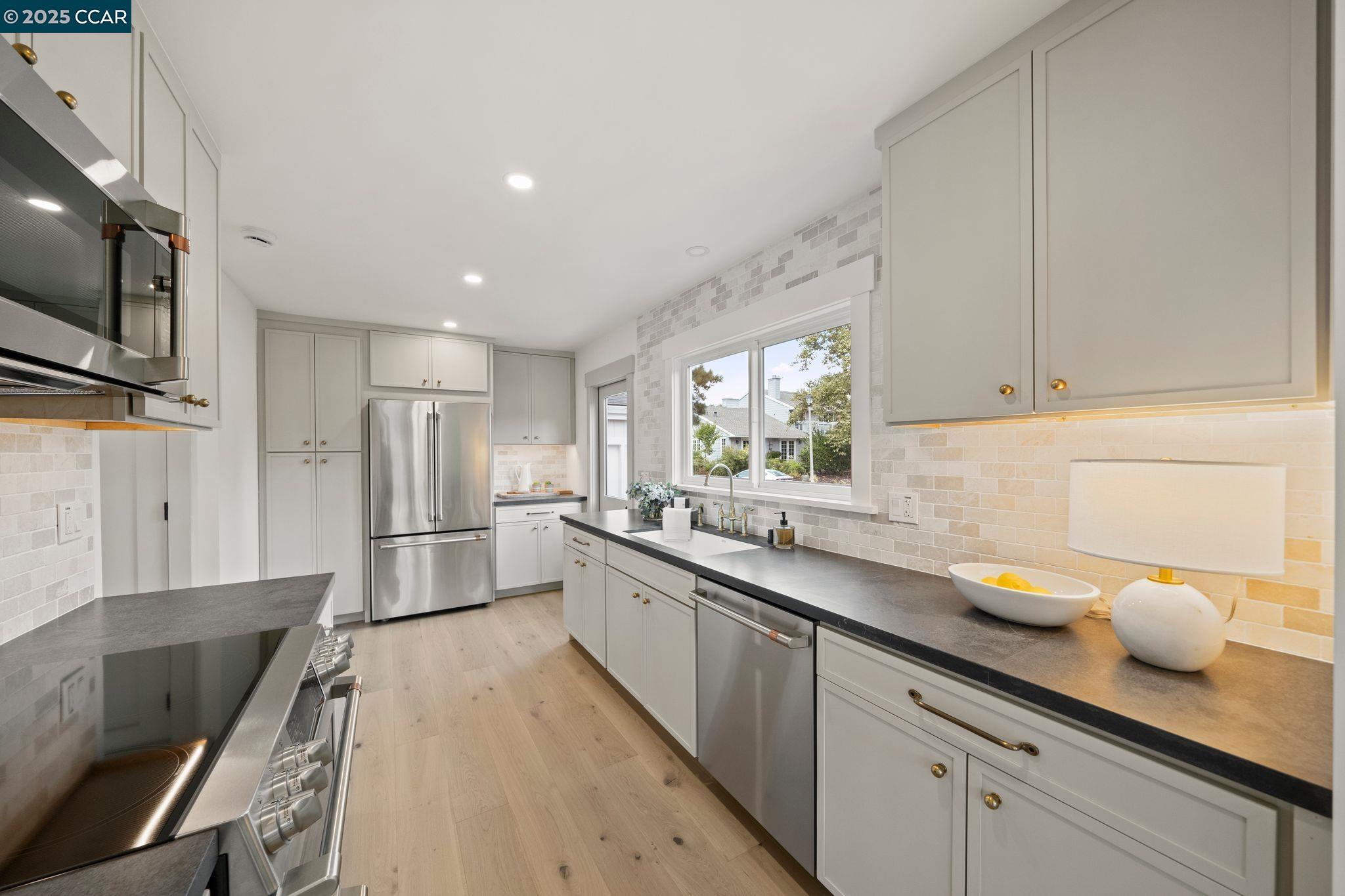 162 Cypress Point Way