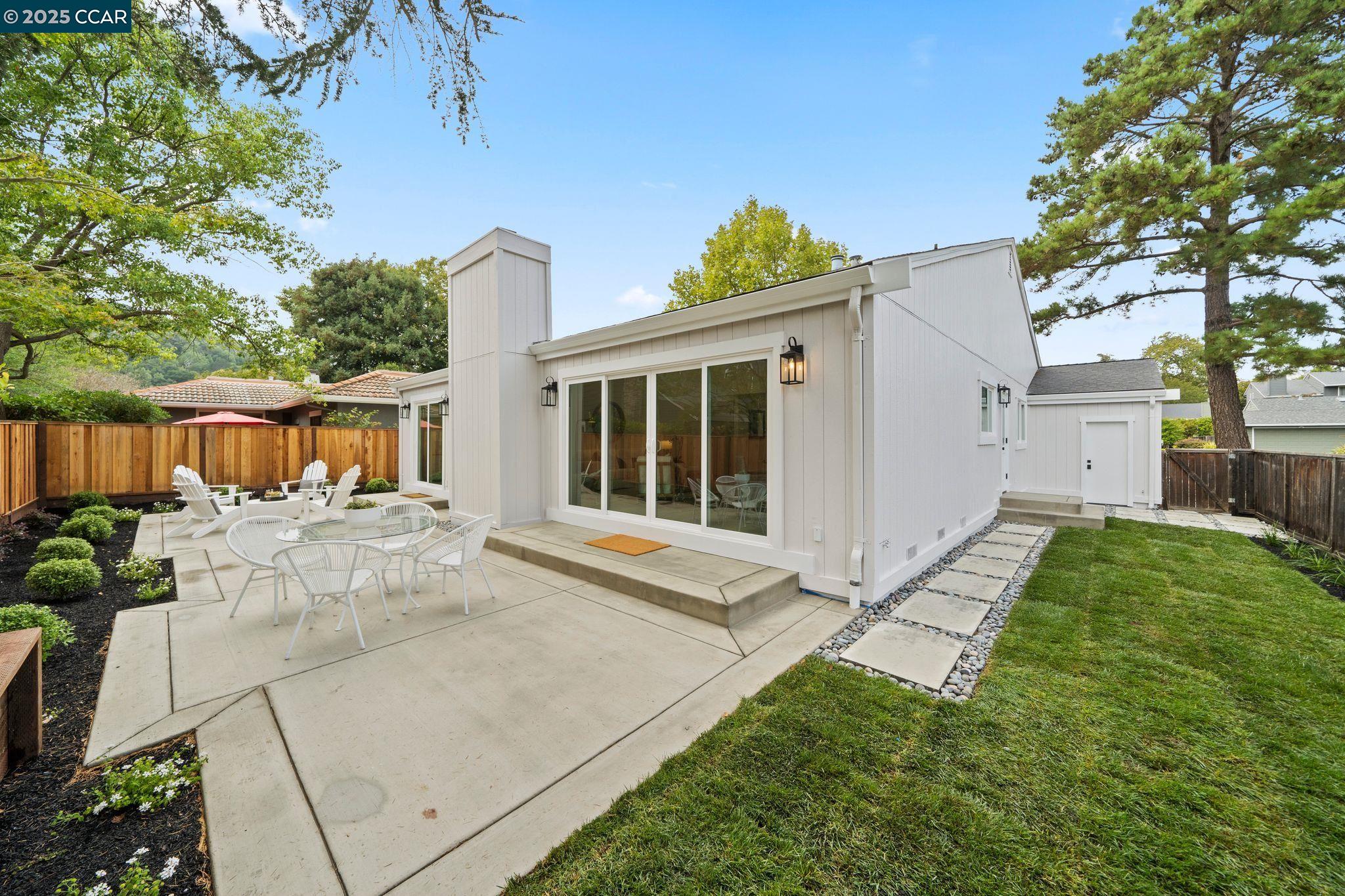 162 Cypress Point Way